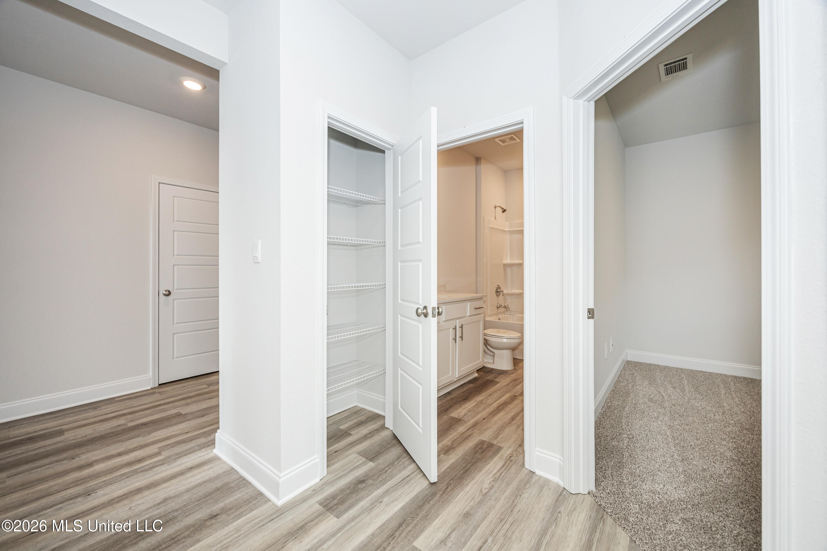 15381 Dandelion Drive Property Photo 35