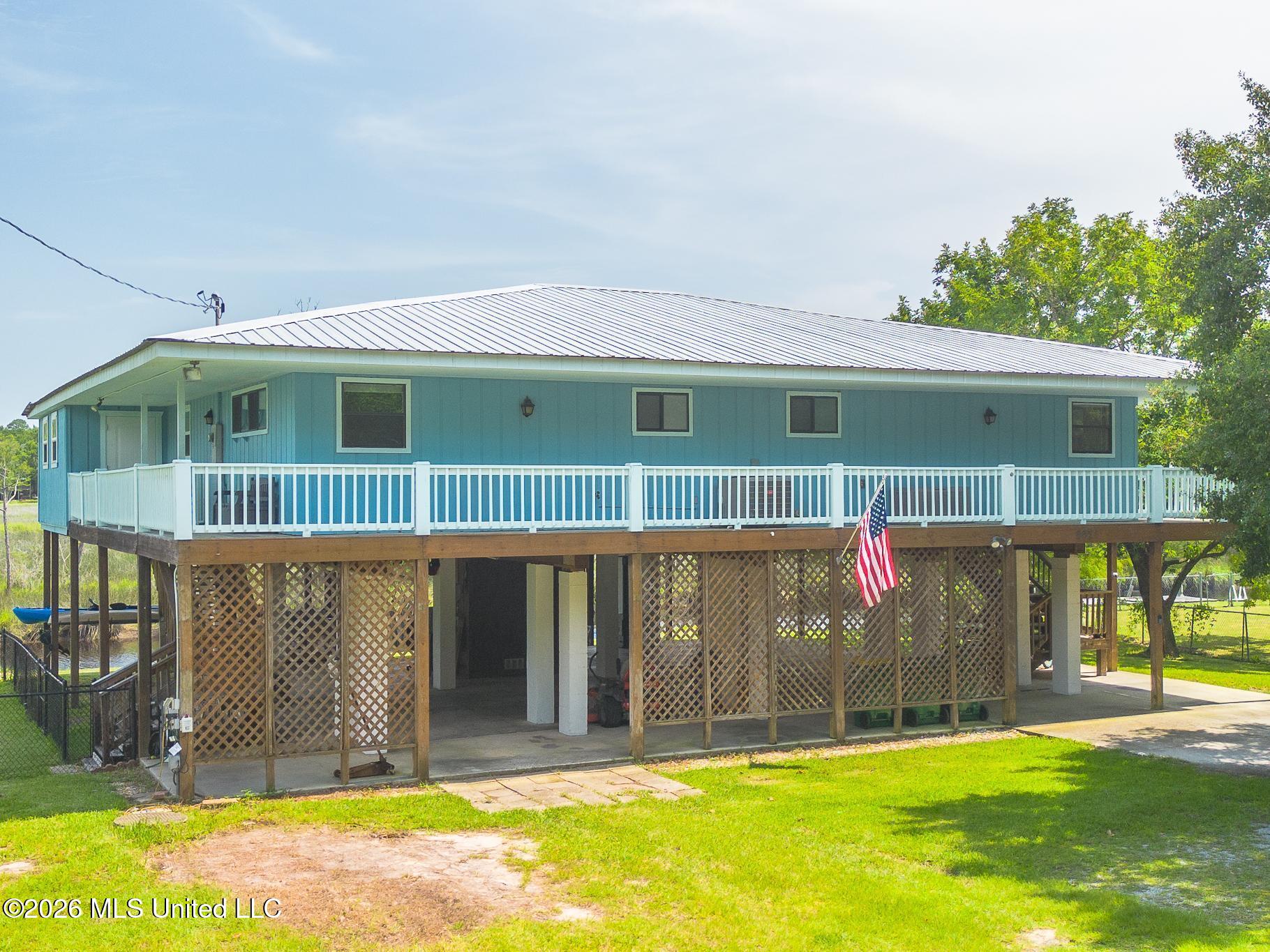 8821 Pickering Forrest Drive Property Photo 1