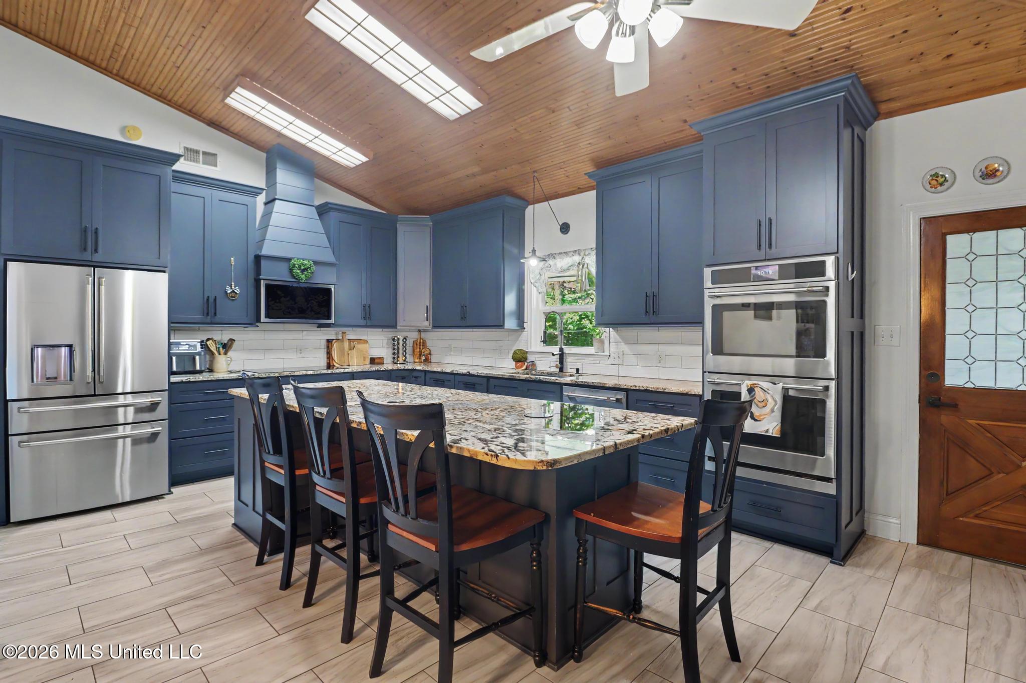8821 Pickering Forrest Drive Property Photo 14