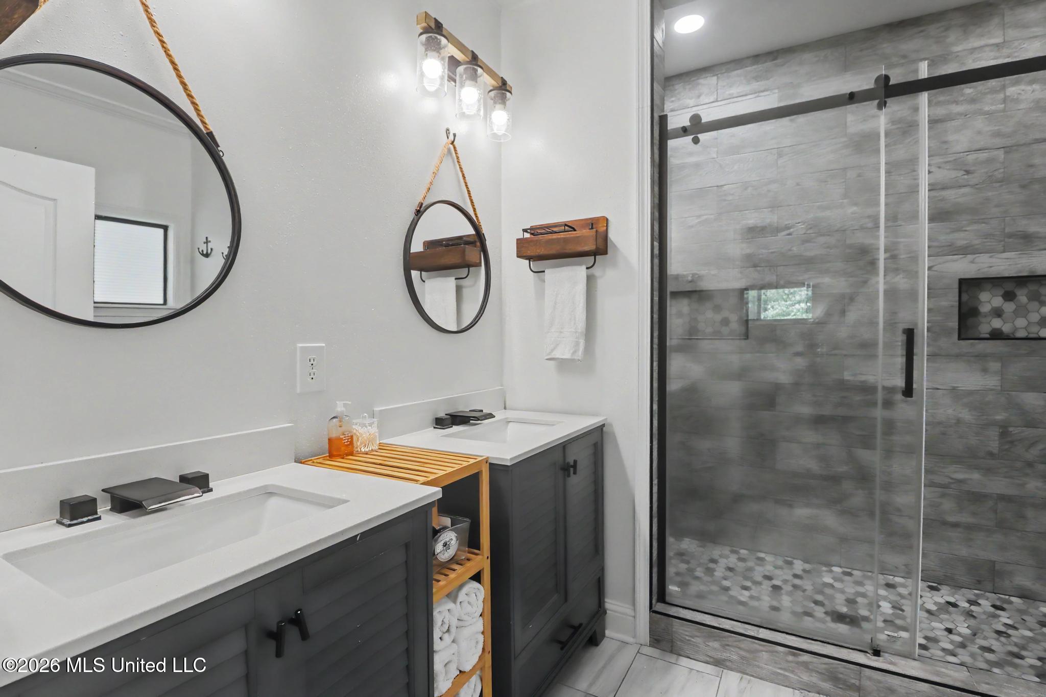 8821 Pickering Forrest Drive Property Photo 23