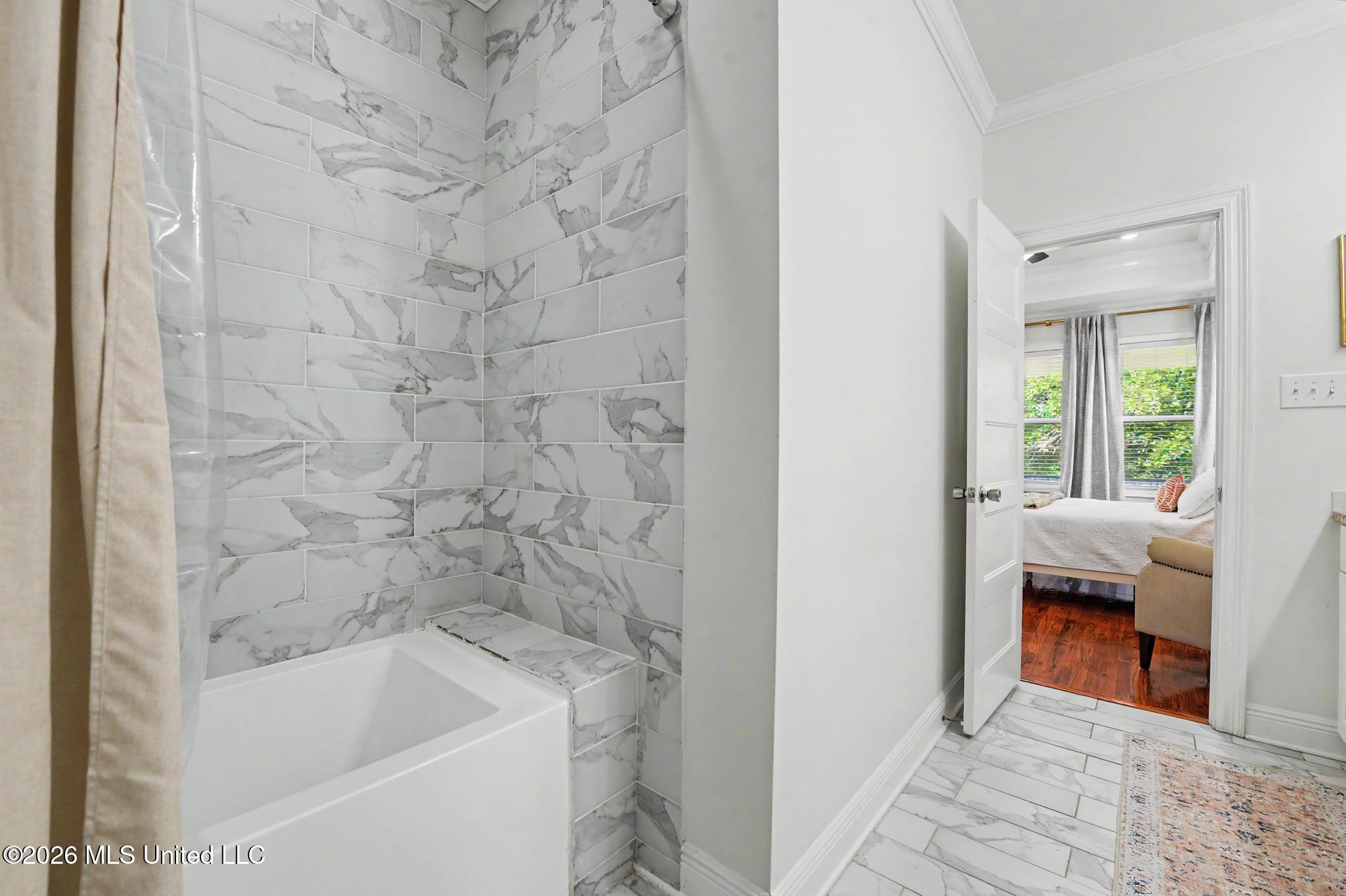 305 Davis Avenue Property Photo 19