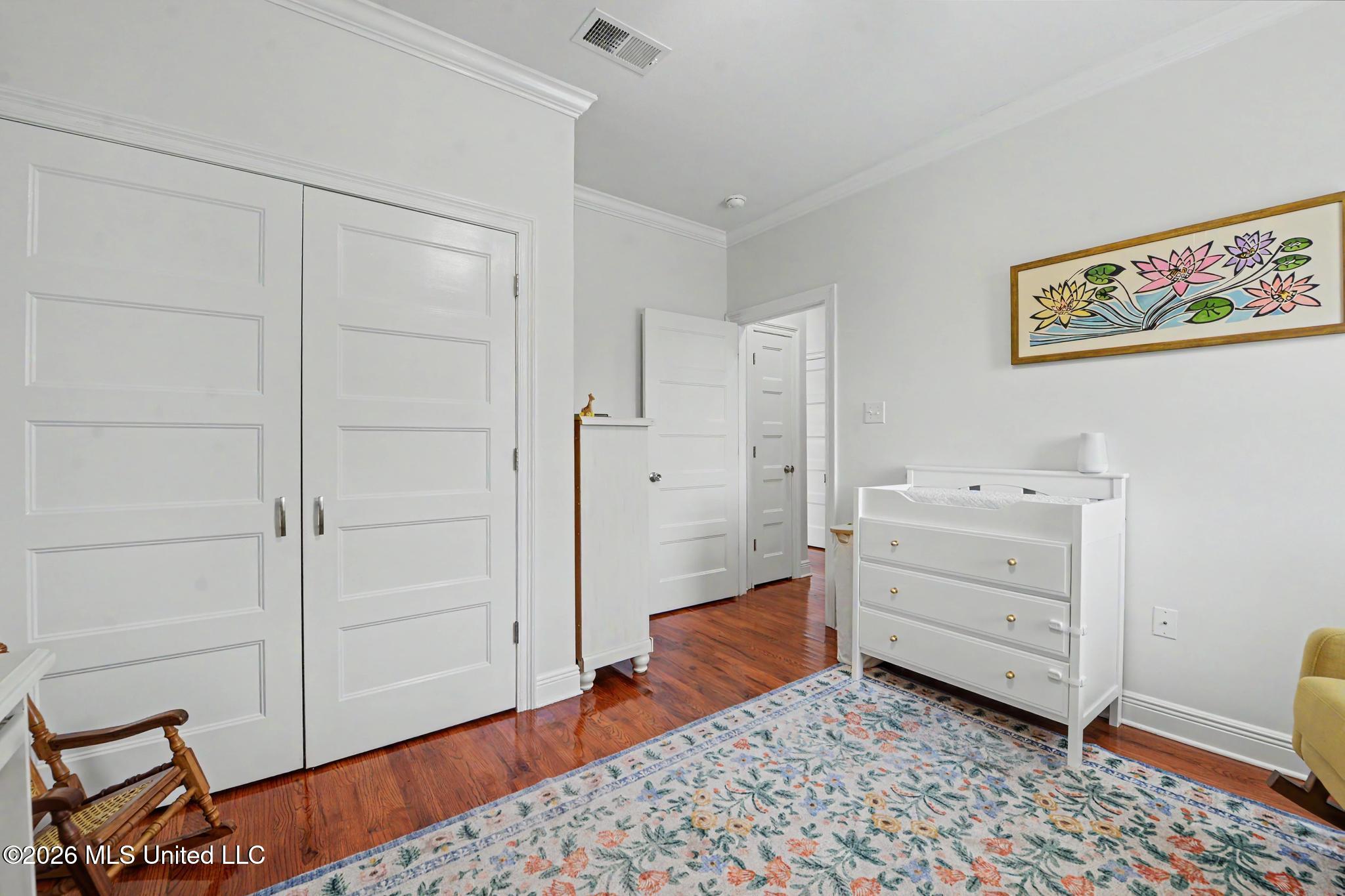 305 Davis Avenue Property Photo 24