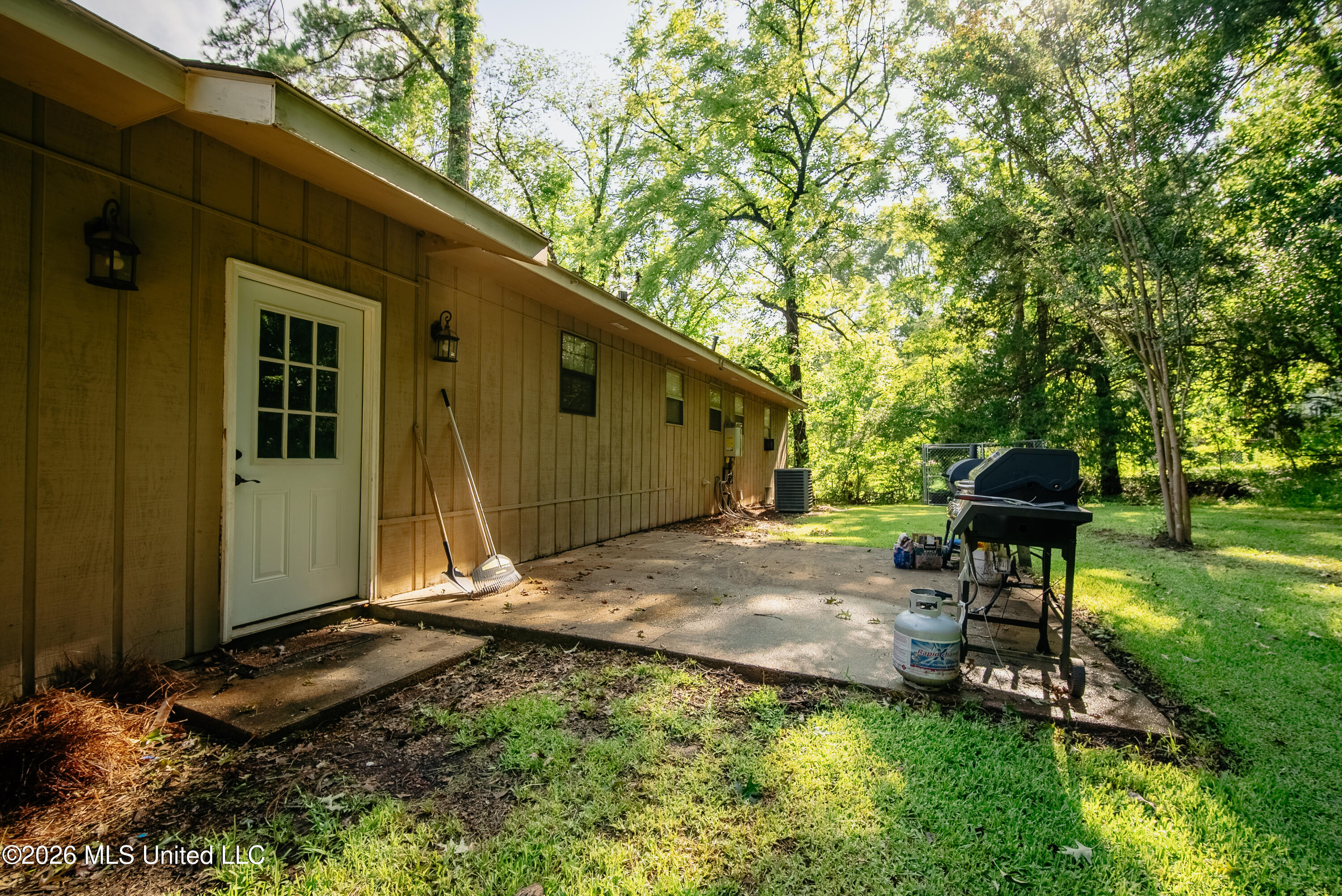 1715 Hood Drive Property Photo 7