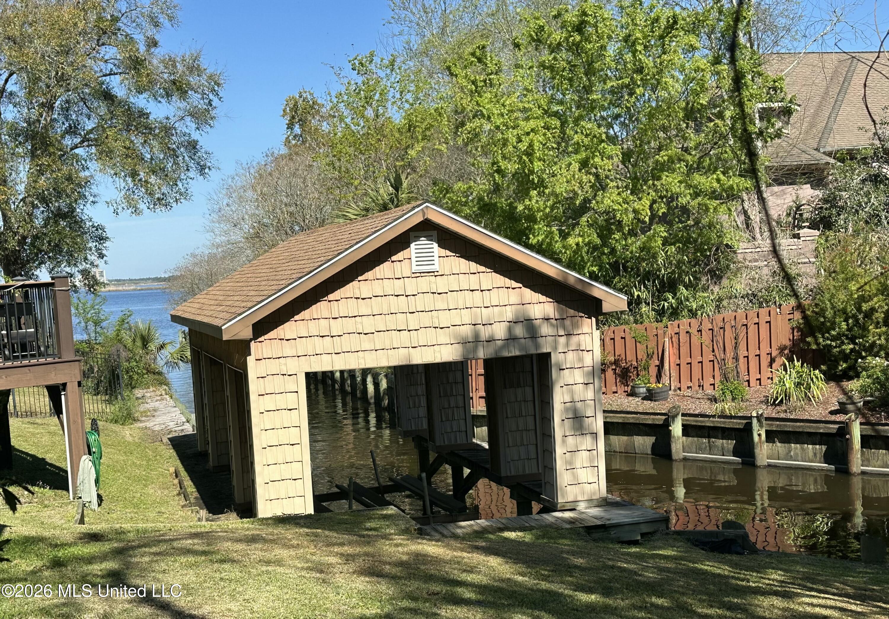 414 Christi Lane Property Photo 37