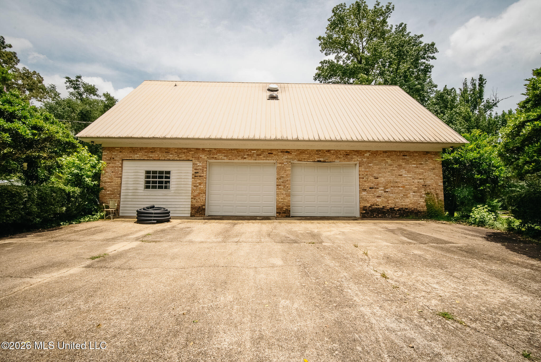 2139 Warren Hood Road Property Photo 6
