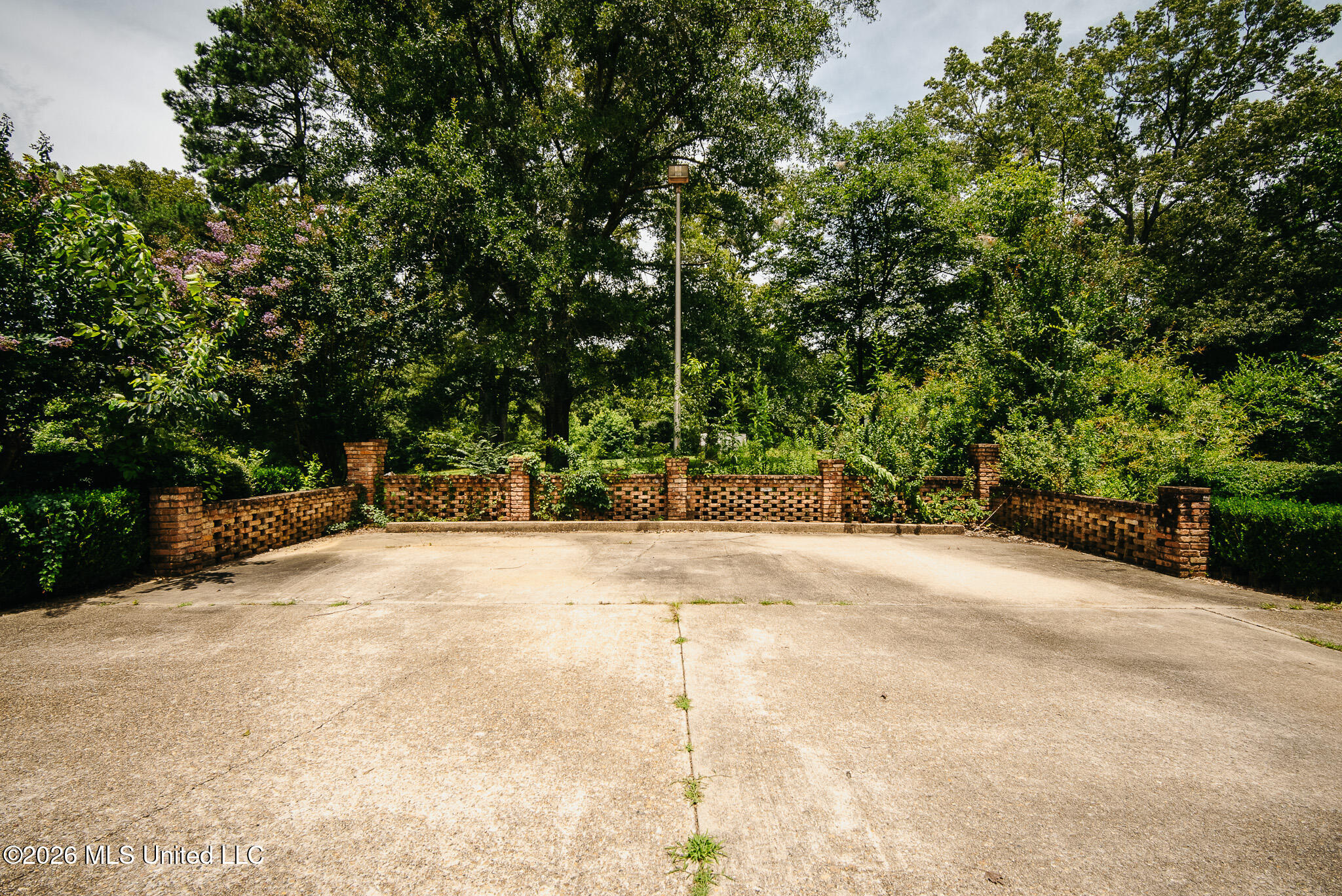 2139 Warren Hood Road Property Photo 11
