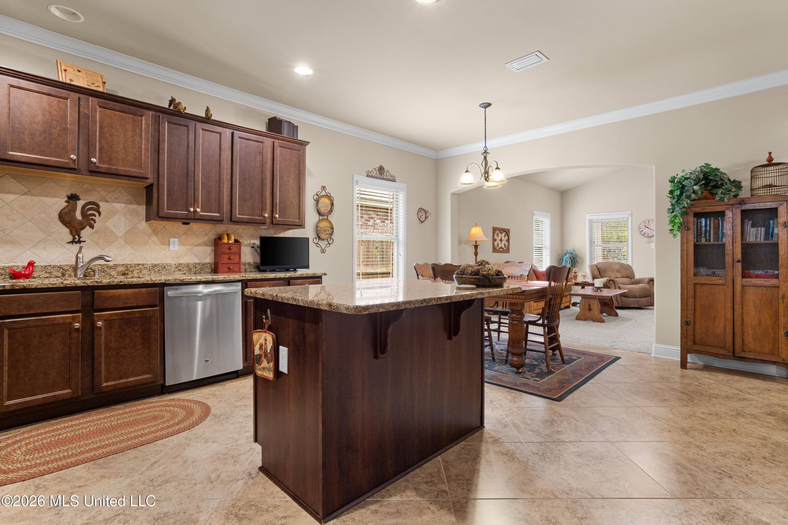 14044 Anandale Circle Property Photo 3