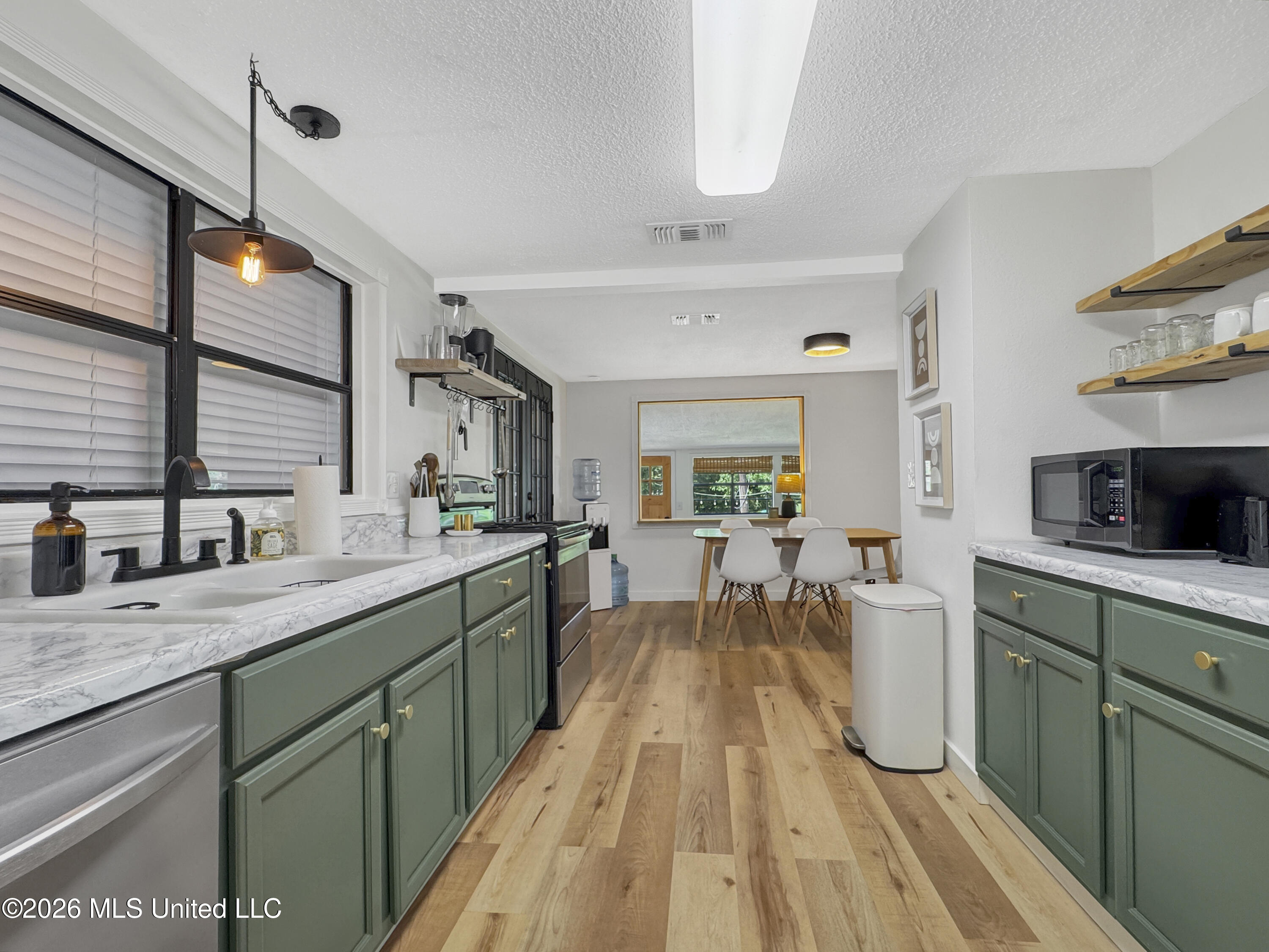 422 Merritt Street Property Photo 10