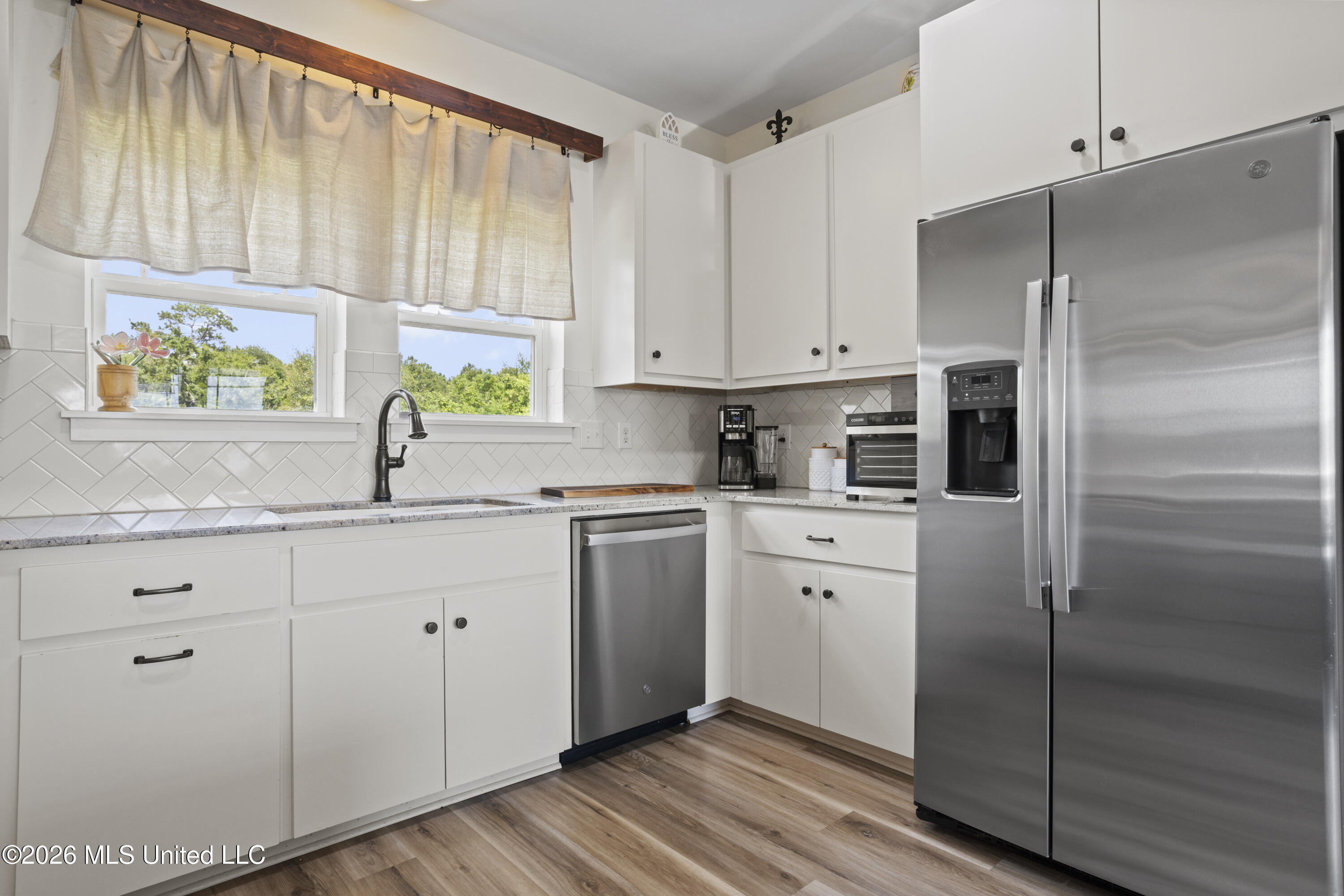 15520 Needle Street Property Photo 14