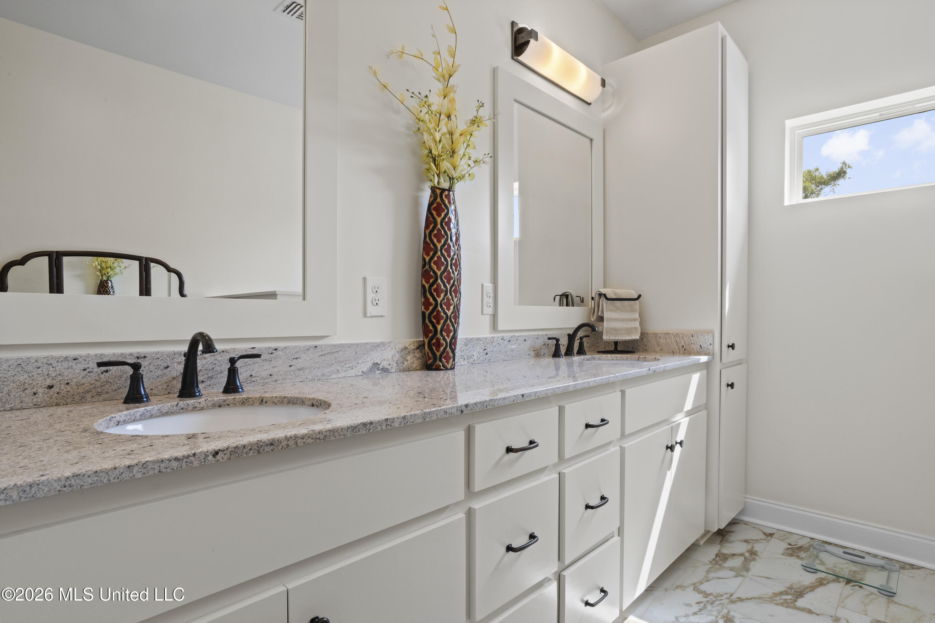 15520 Needle Street Property Photo 23