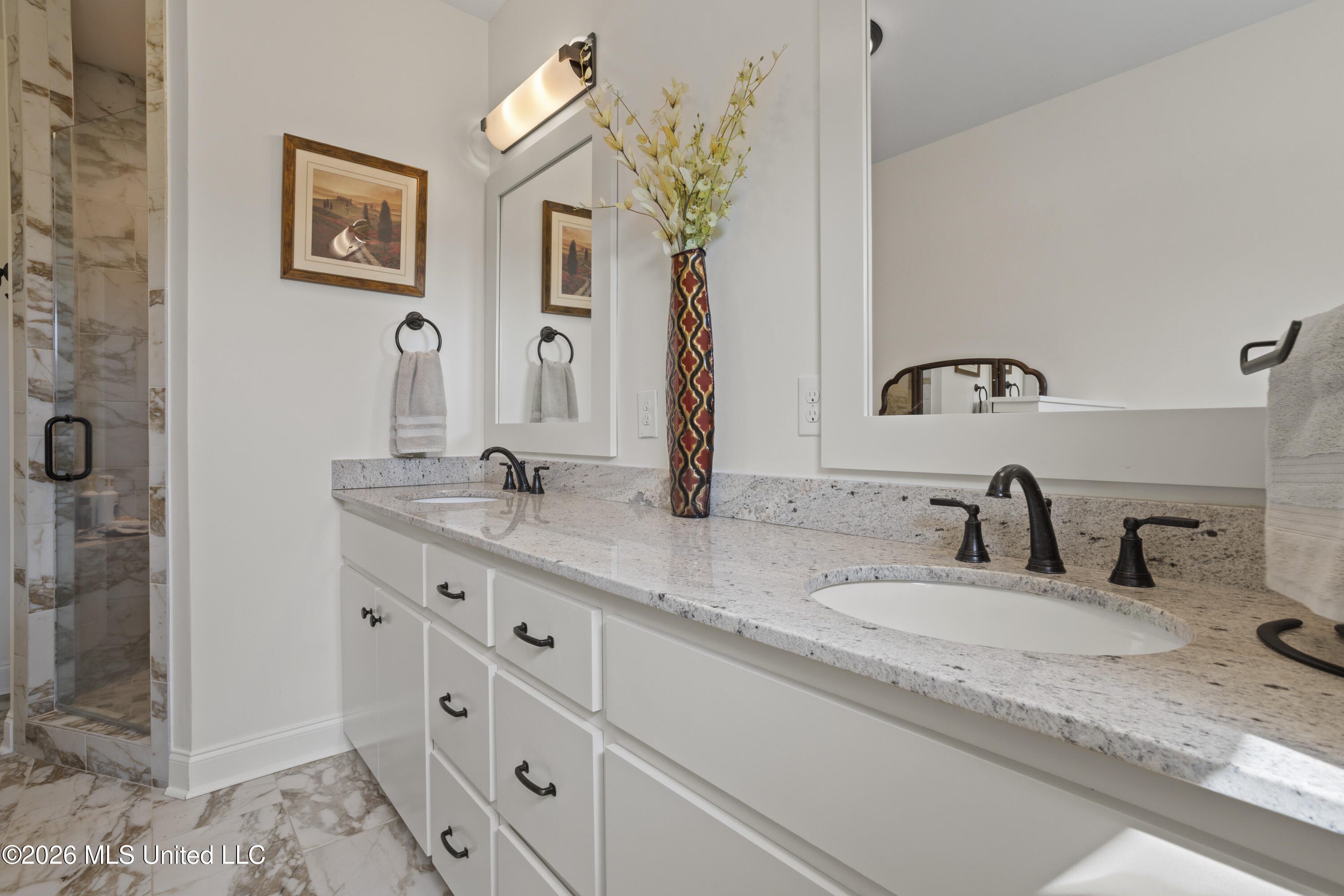 15520 Needle Street Property Photo 24