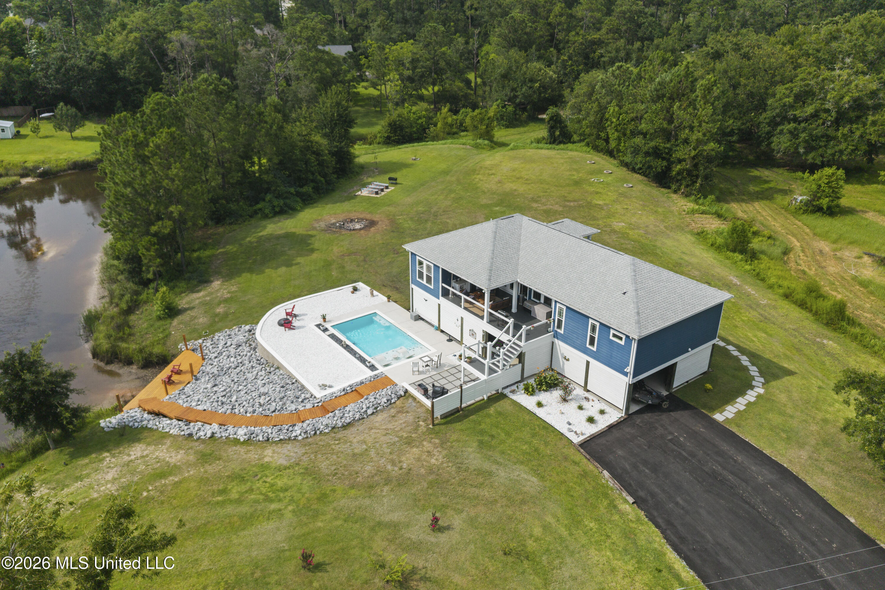 15520 Needle Street Property Photo 57