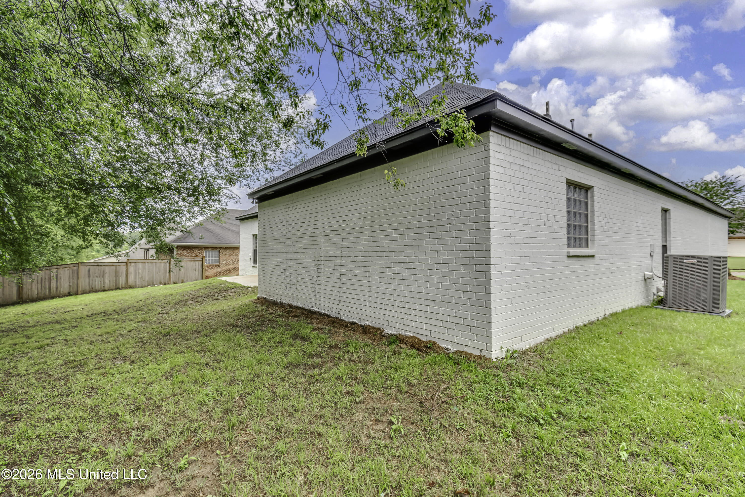 172 Hartfield Drive Property Photo 35
