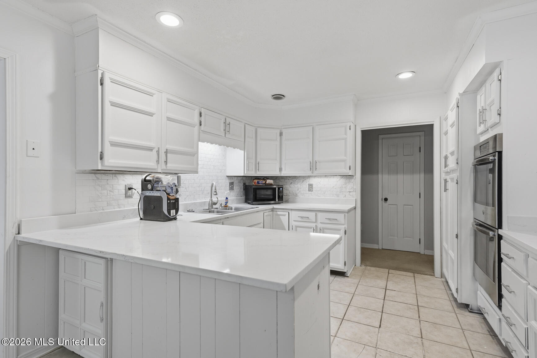 103 Bay Road Property Photo 6