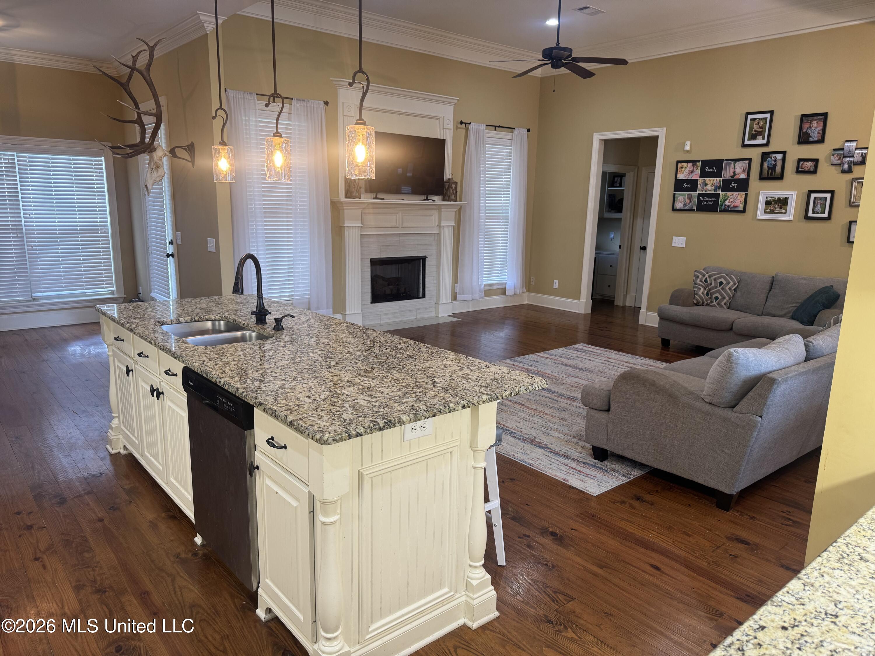 112 Claiborne Street Property Photo 13