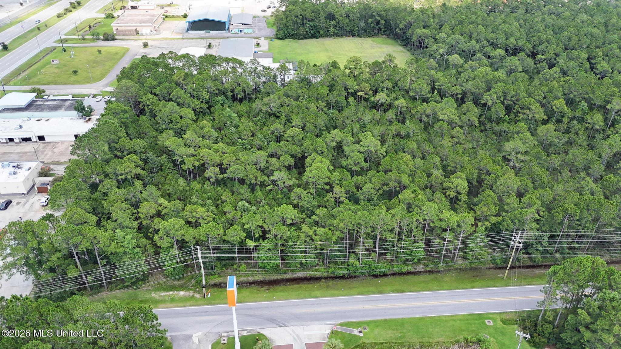 Dolphin Drive Property Photo 2