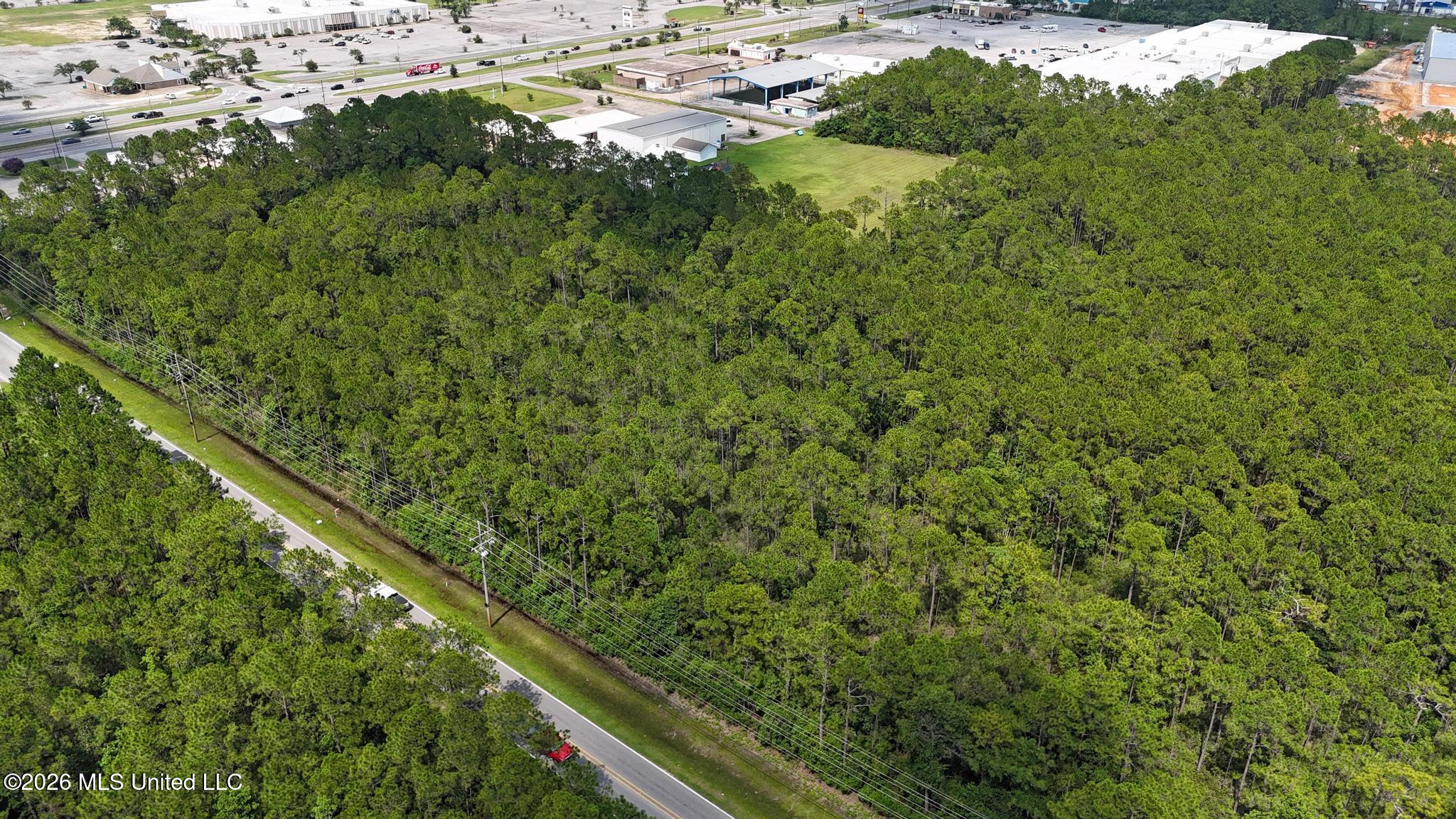 Dolphin Drive Property Photo 3