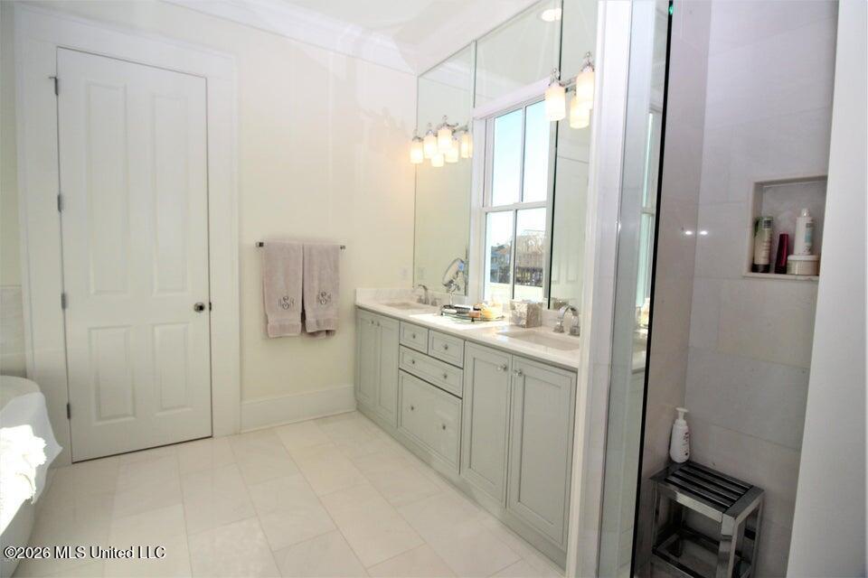 717 Sandy Hook Drive Property Photo 21