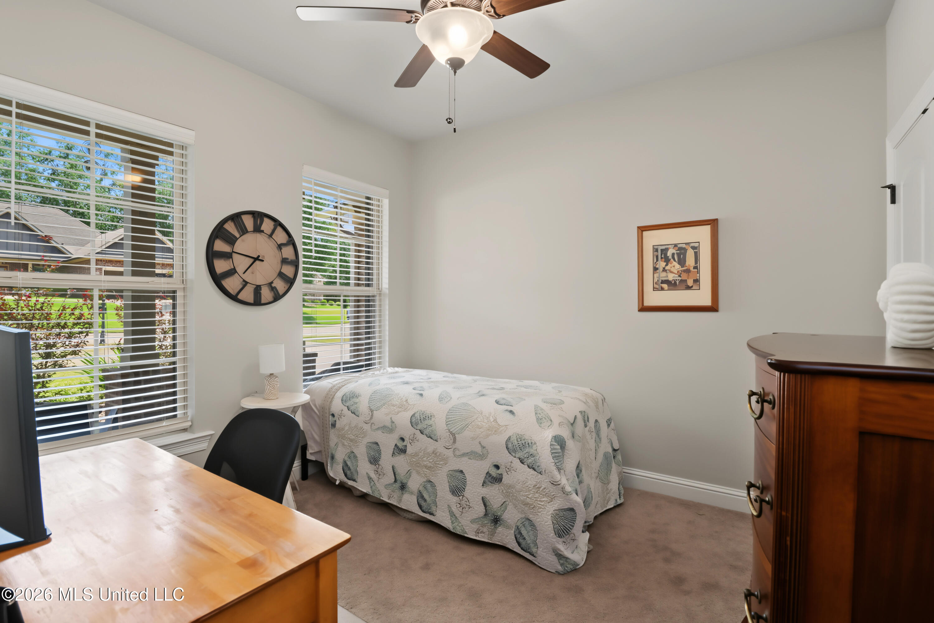 24641 Knollwood Drive Property Photo 15