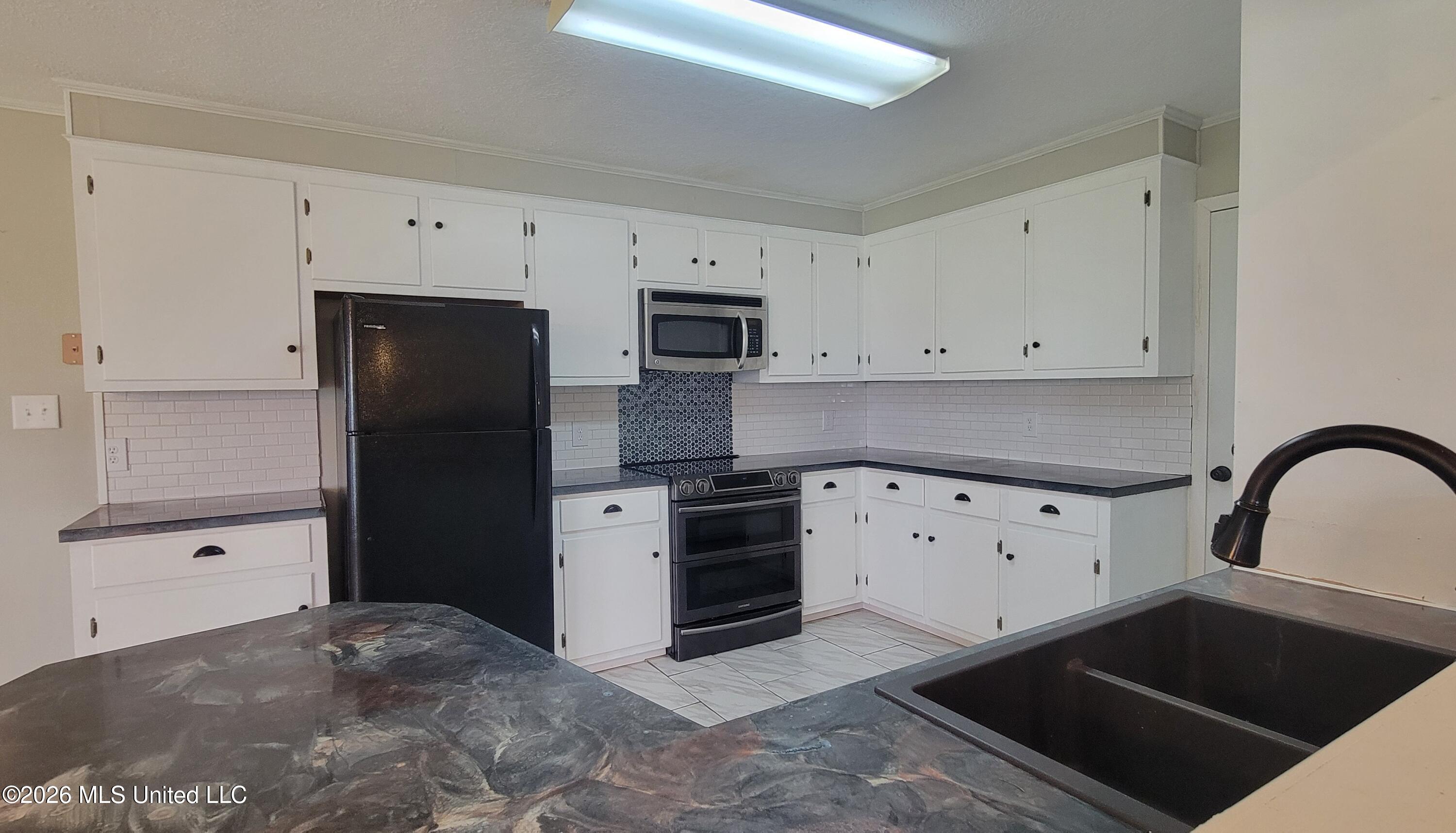 411 Seventh Street Property Photo 21