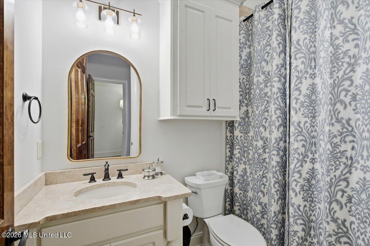 460 Pembrooke Drive Property Photo 39