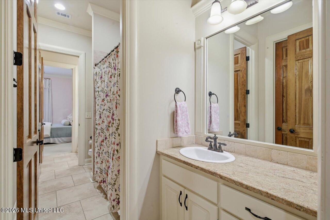 460 Pembrooke Drive Property Photo 43
