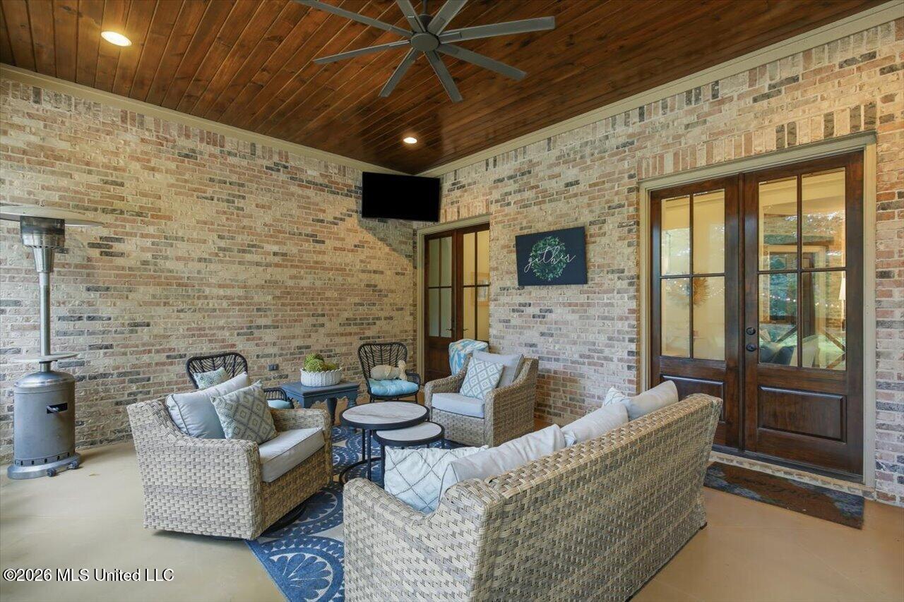 460 Pembrooke Drive Property Photo 57