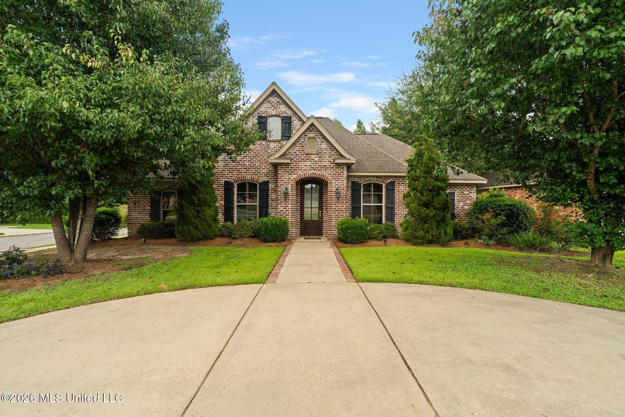 88 Avondale Circle Property Photo 3