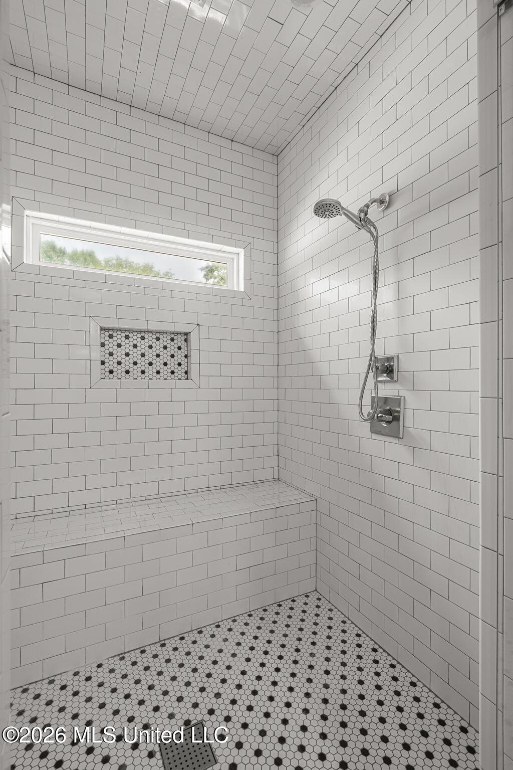 88 Avondale Circle Property Photo 22