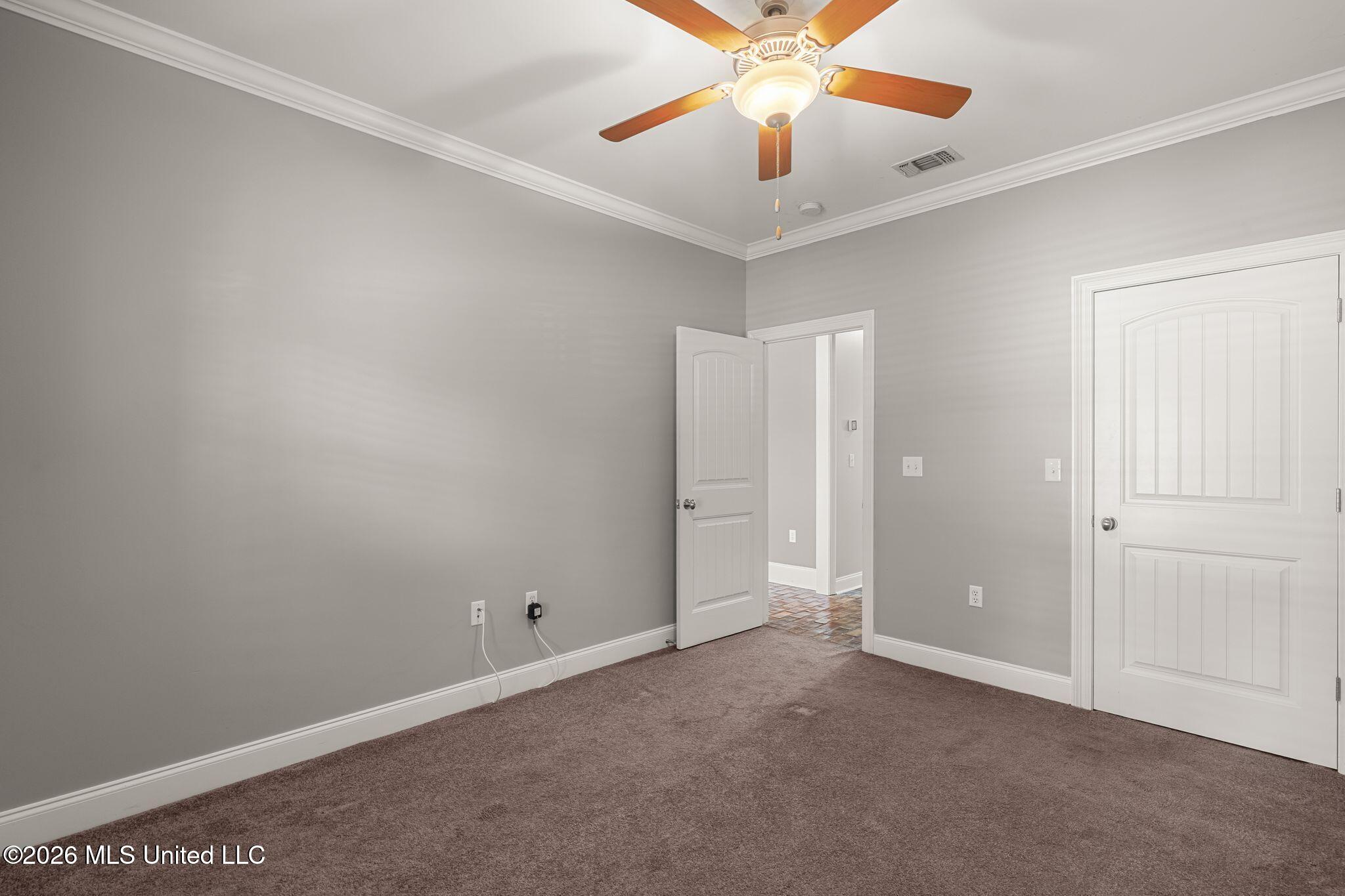 88 Avondale Circle Property Photo 25