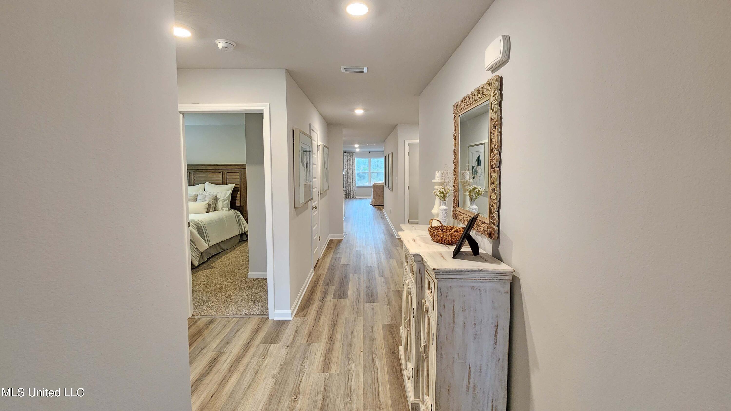 13452 Pond Ridge Way Property Photo 11