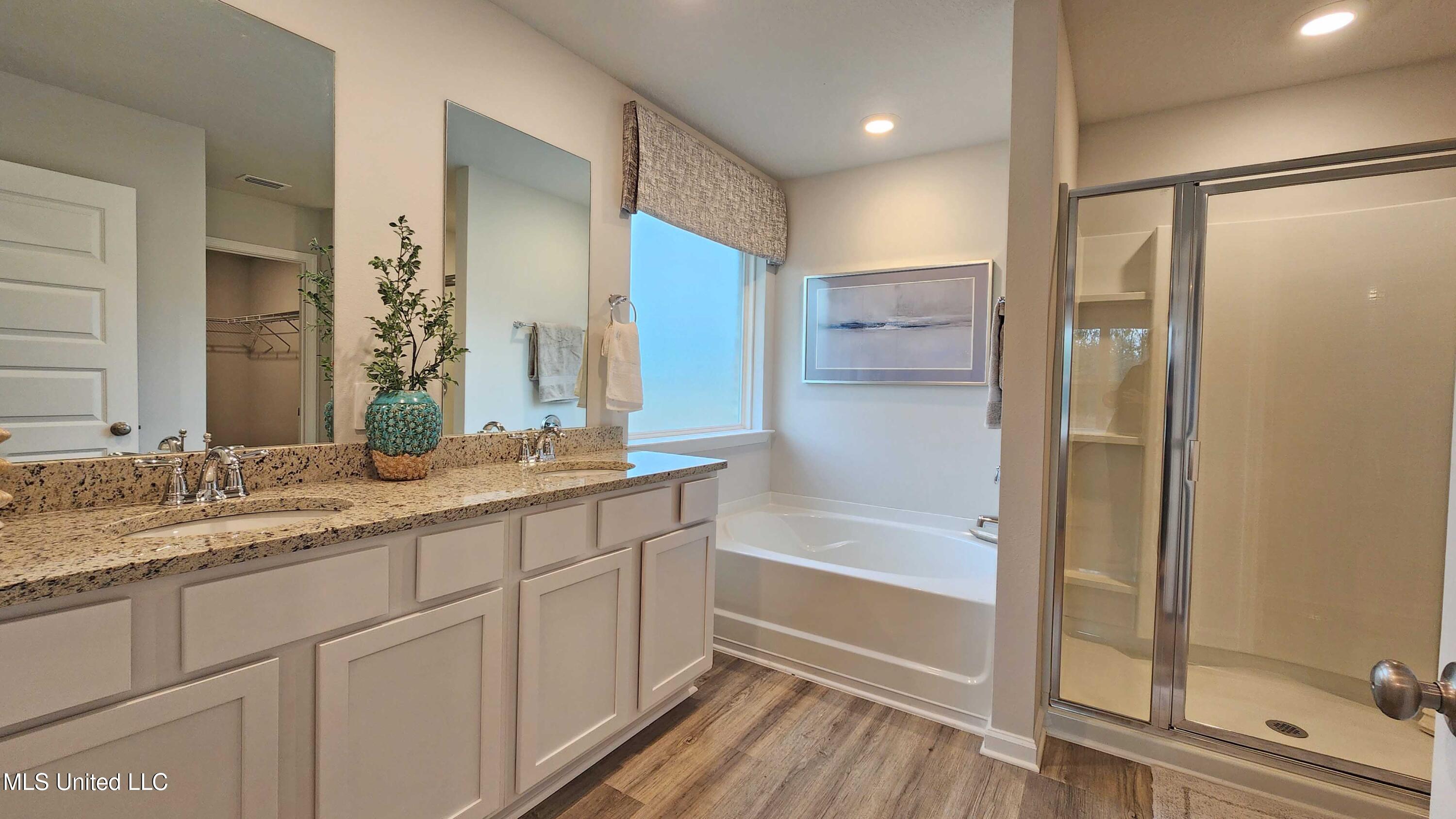 13452 Pond Ridge Way Property Photo 18