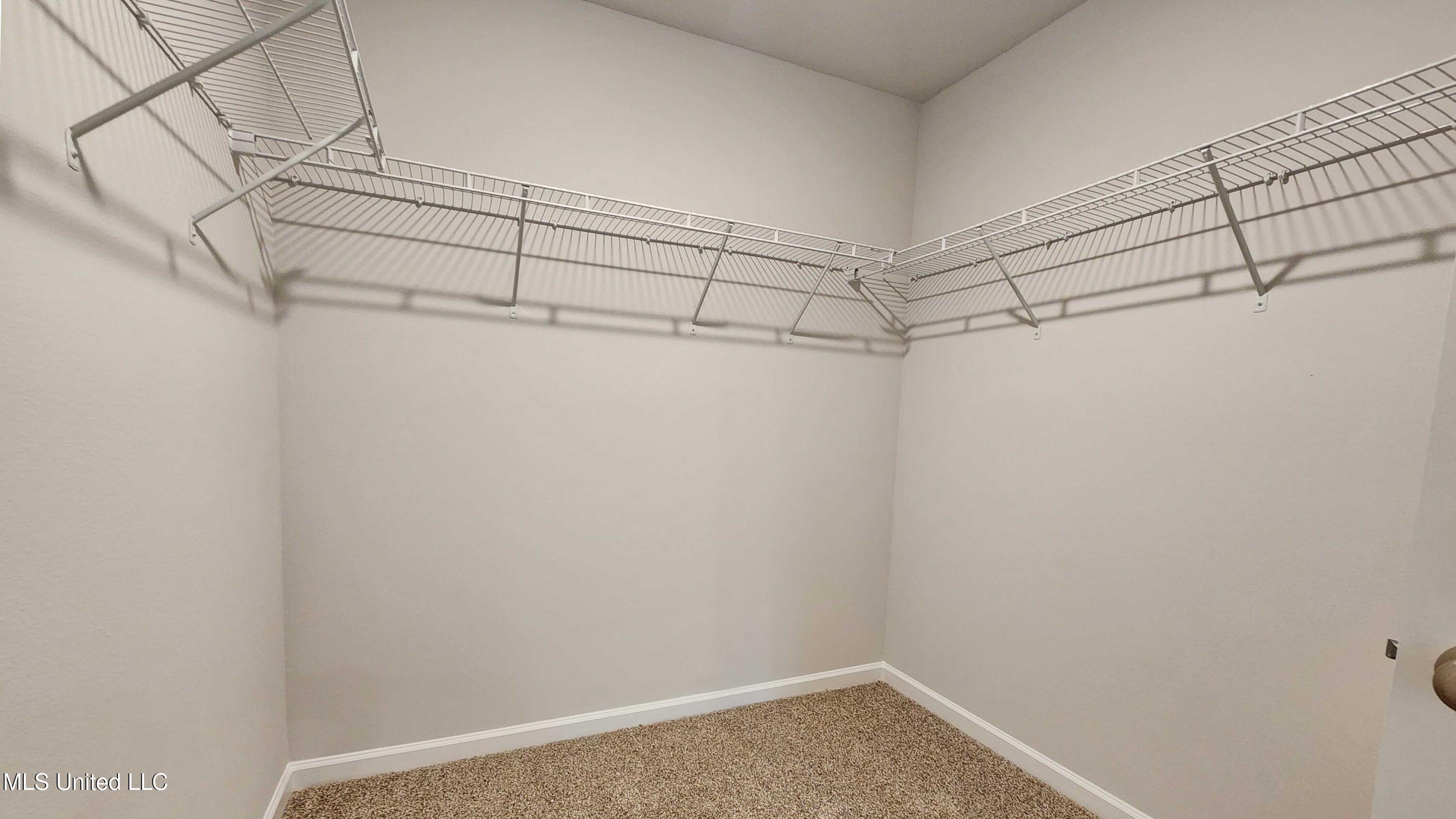13452 Pond Ridge Way Property Photo 20