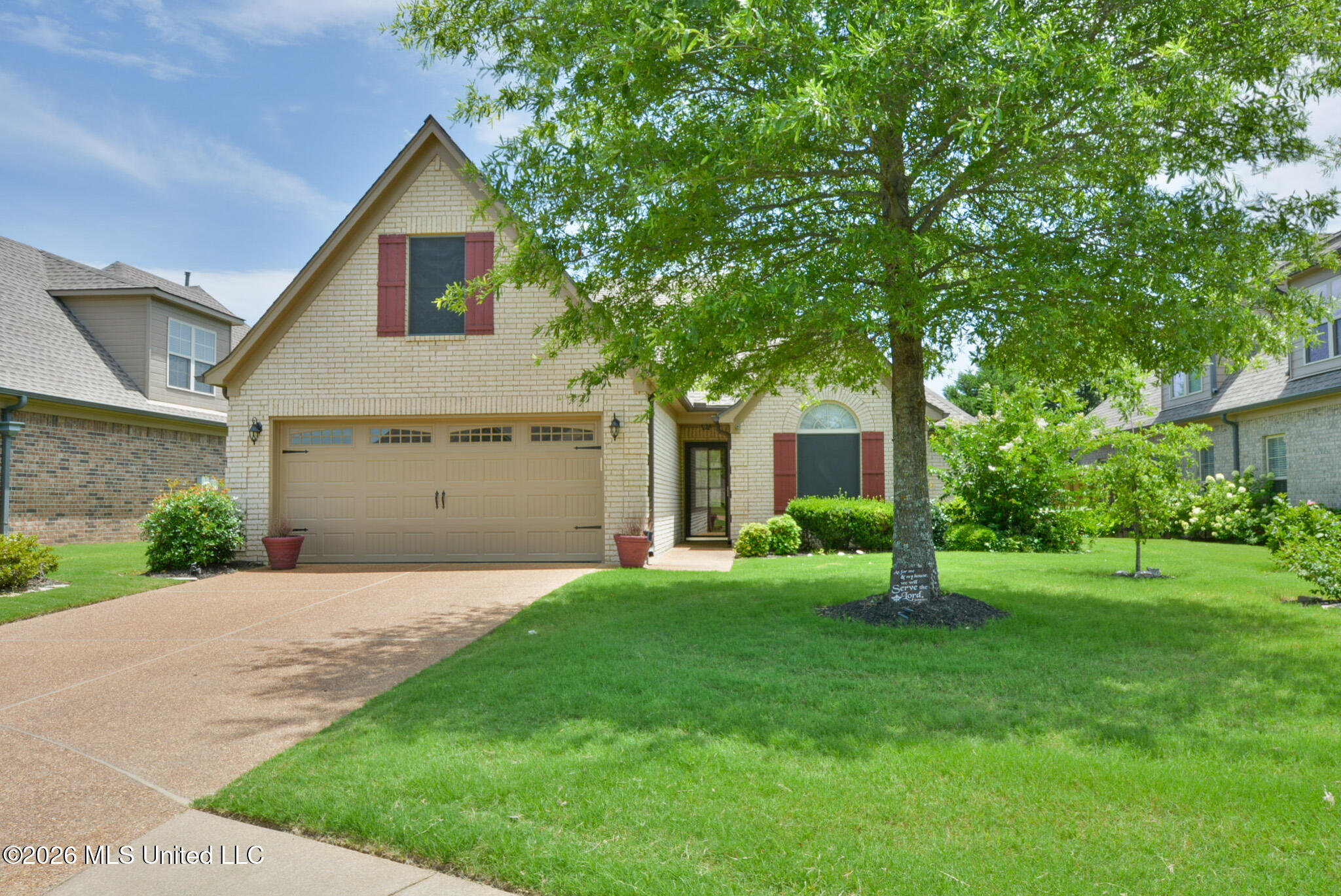 5854 Foxdale Loop Property Photo 1