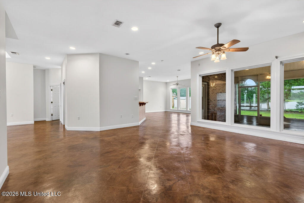 18241 E Robinwood East Drive Property Photo 7