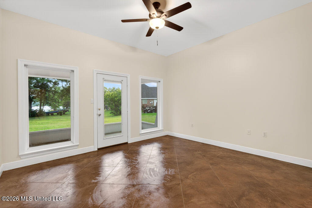 18241 E Robinwood East Drive Property Photo 17