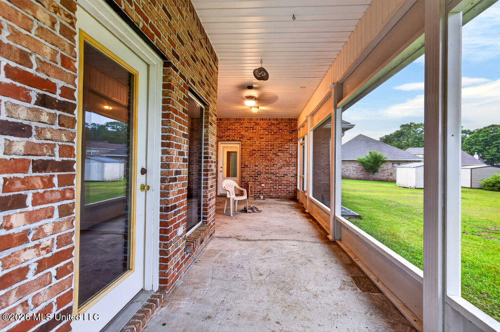 18241 E Robinwood East Drive Property Photo 37
