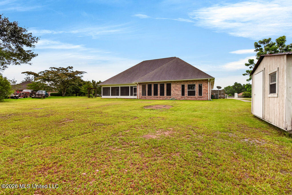 18241 E Robinwood East Drive Property Photo 46