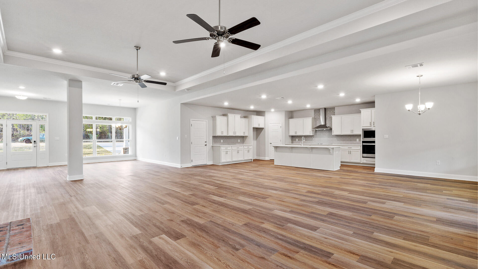 6640 Palm Pointe Drive Property Photo 3