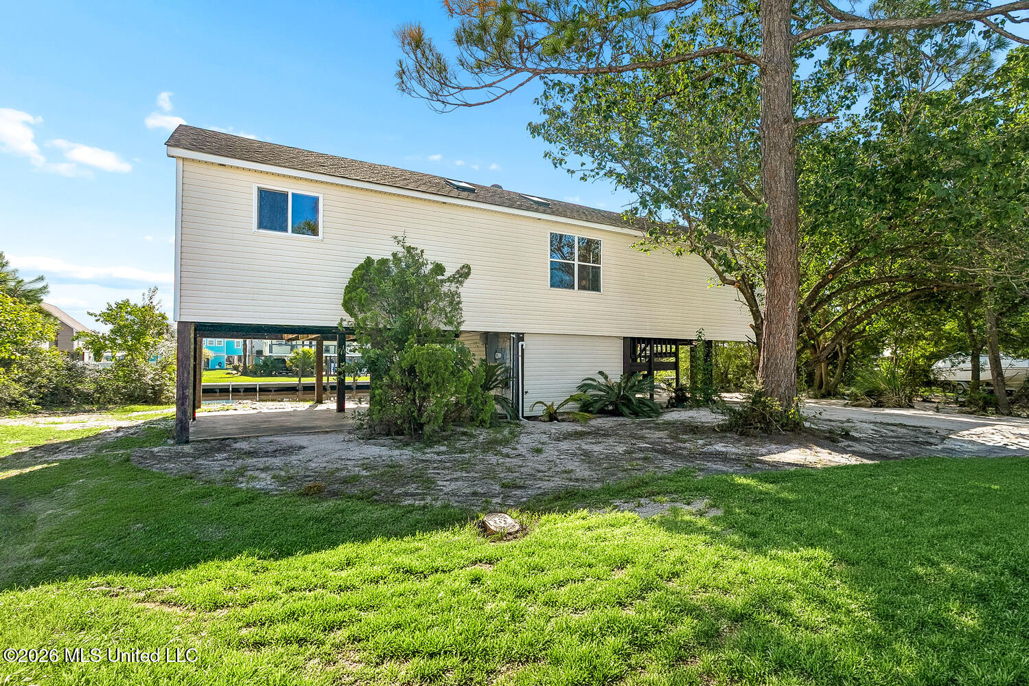 6178 Pontiac Drive Property Photo 1
