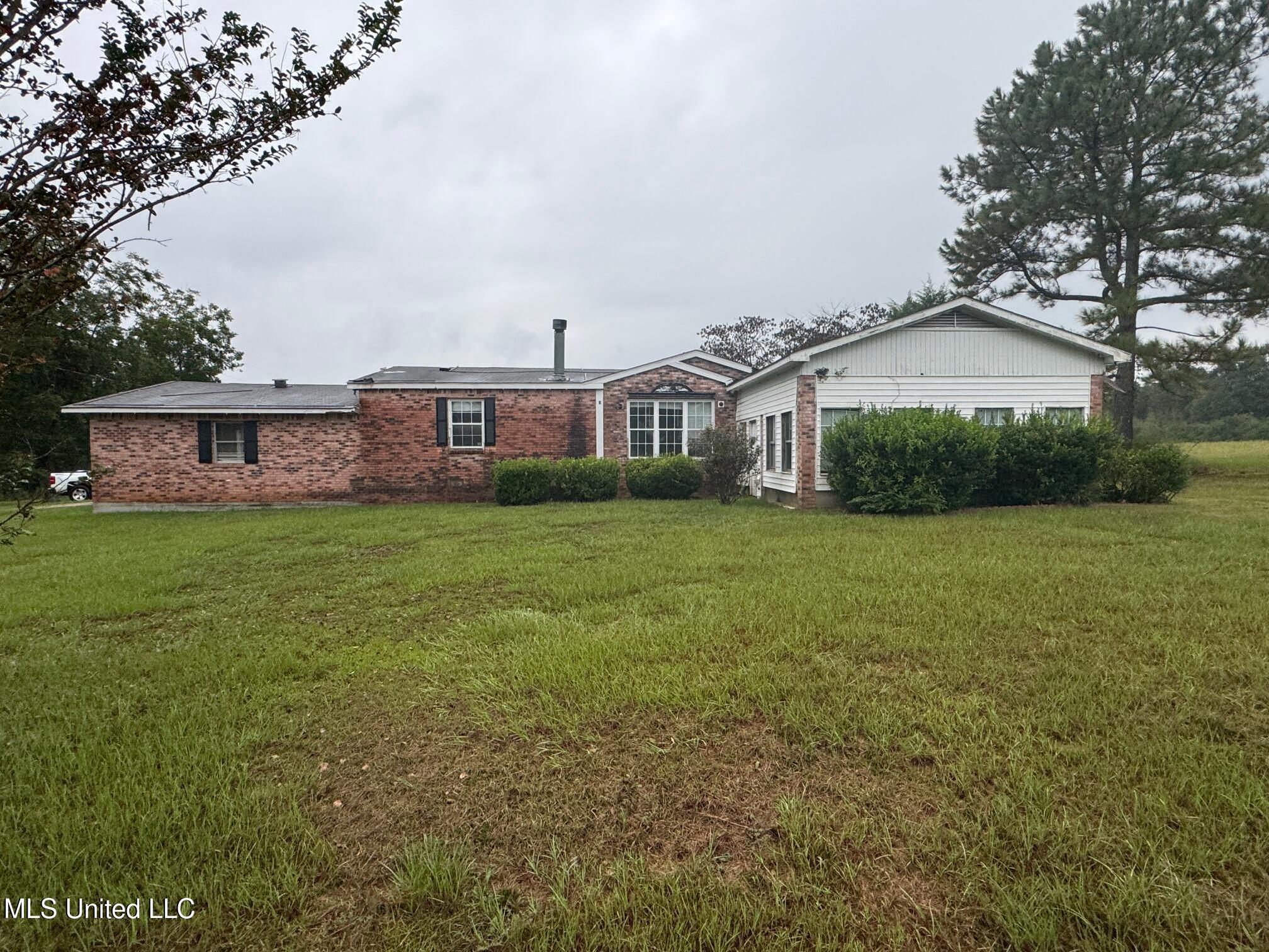 7 Willie Roberts Road Property Photo 1