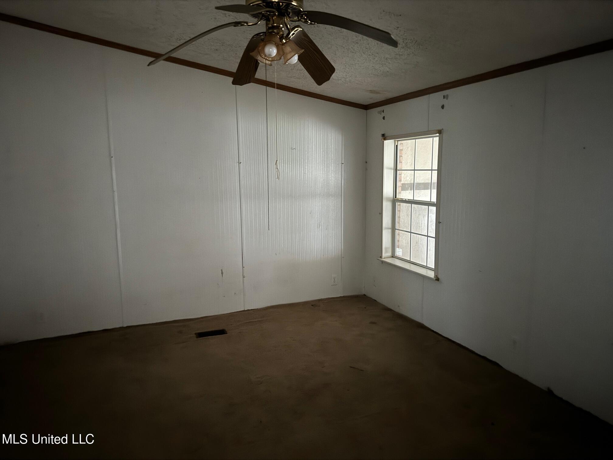 7 Willie Roberts Road Property Photo 4
