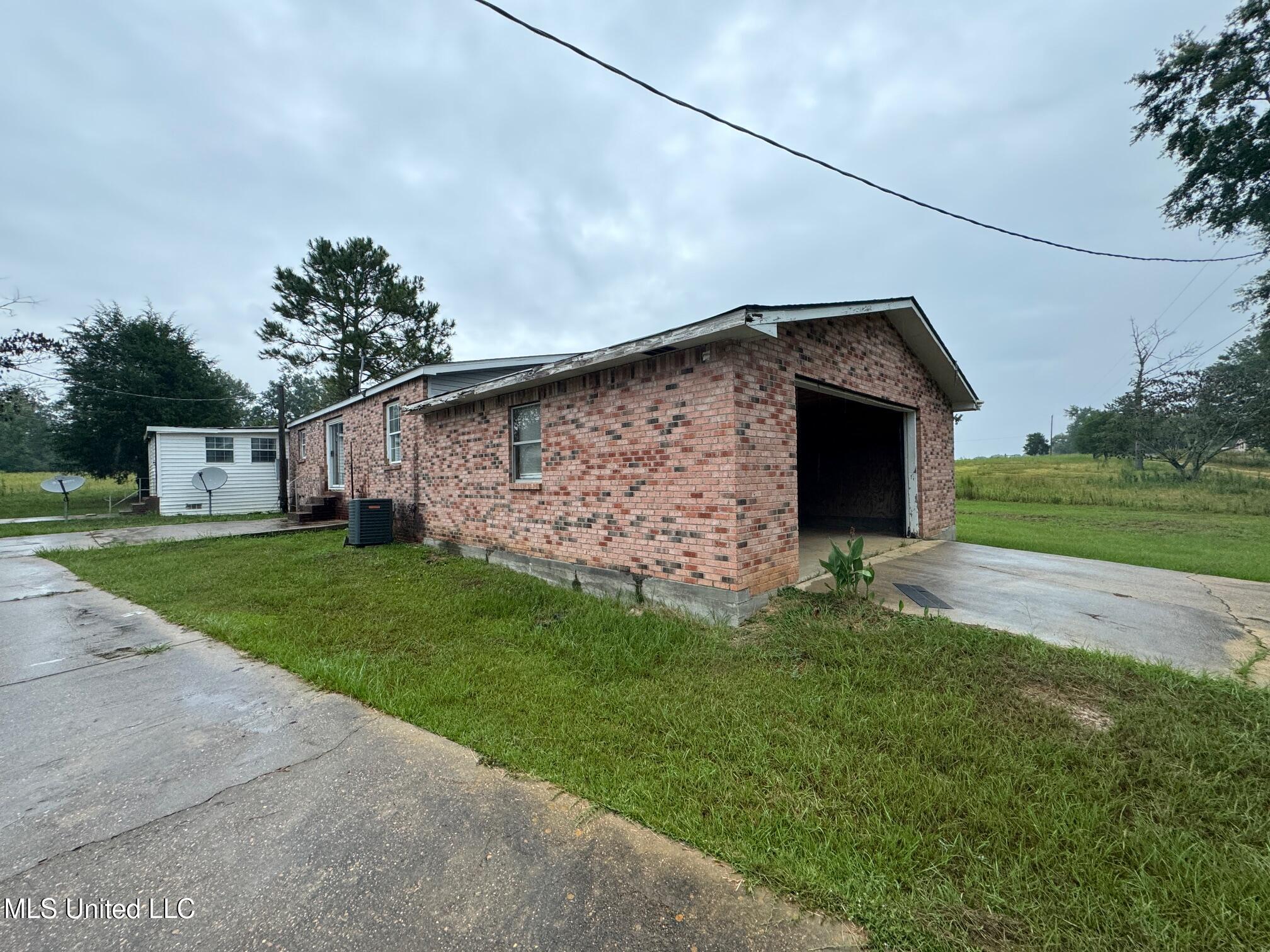 7 Willie Roberts Road Property Photo 8