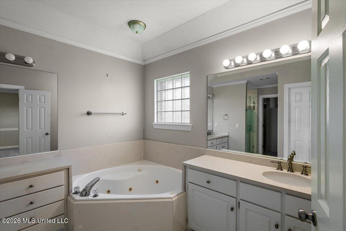 218 Charlene Drive Property Photo 15