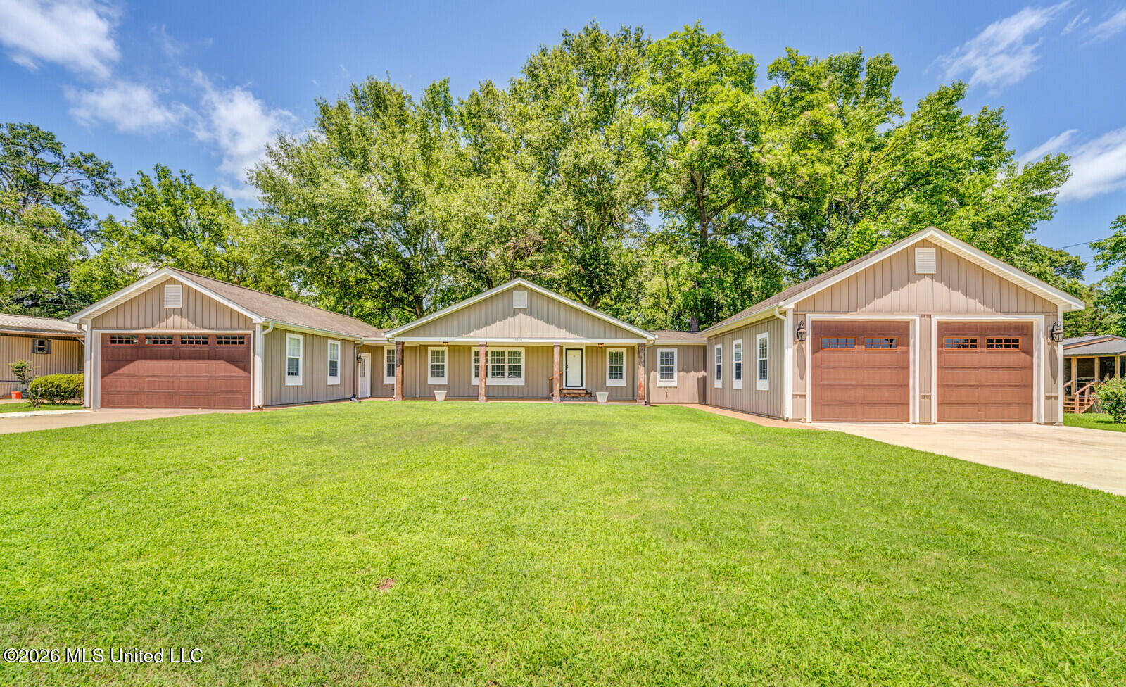 1114 Riverview Road Property Photo 1