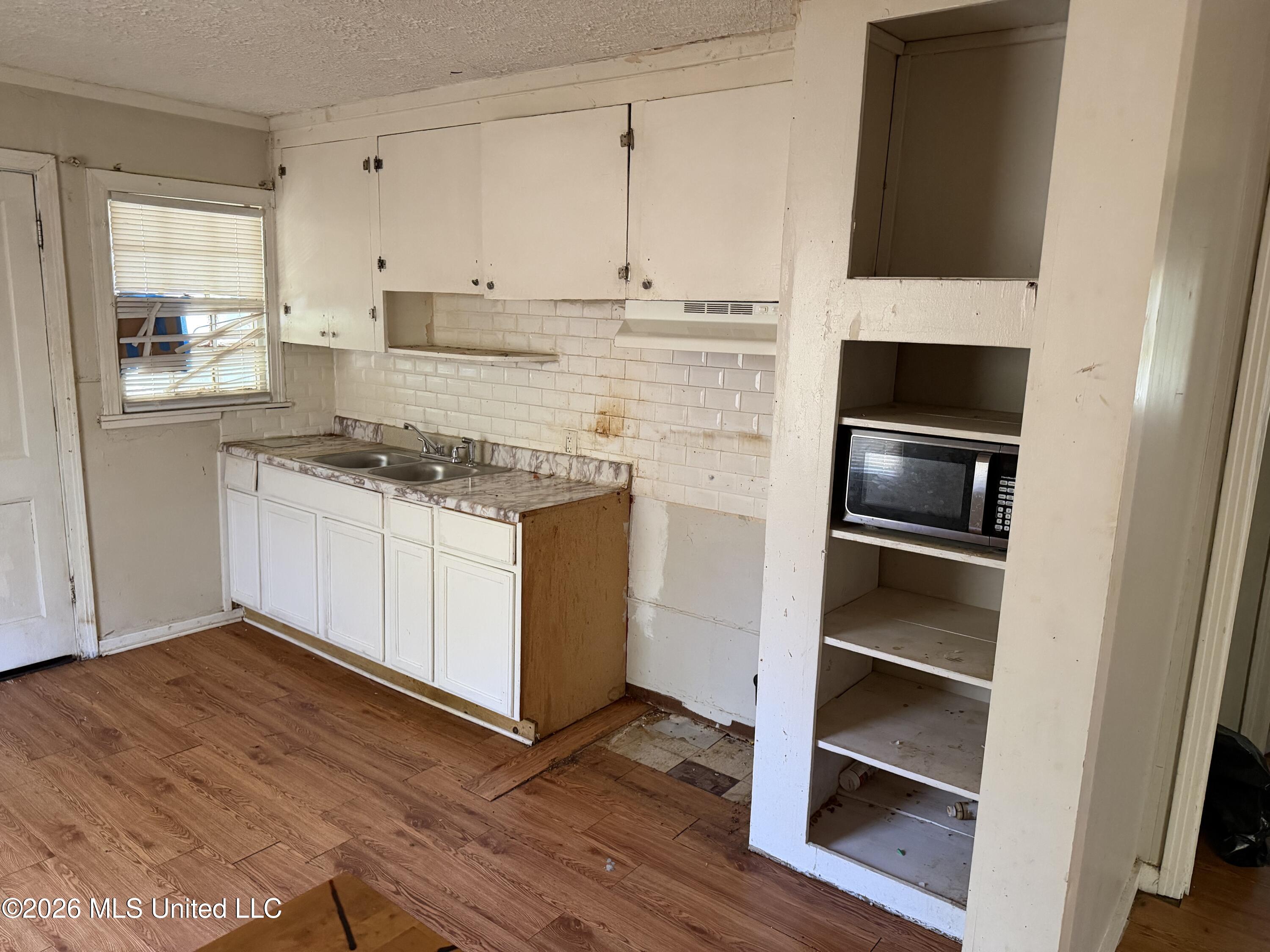 333 Creston Avenue Property Photo 2