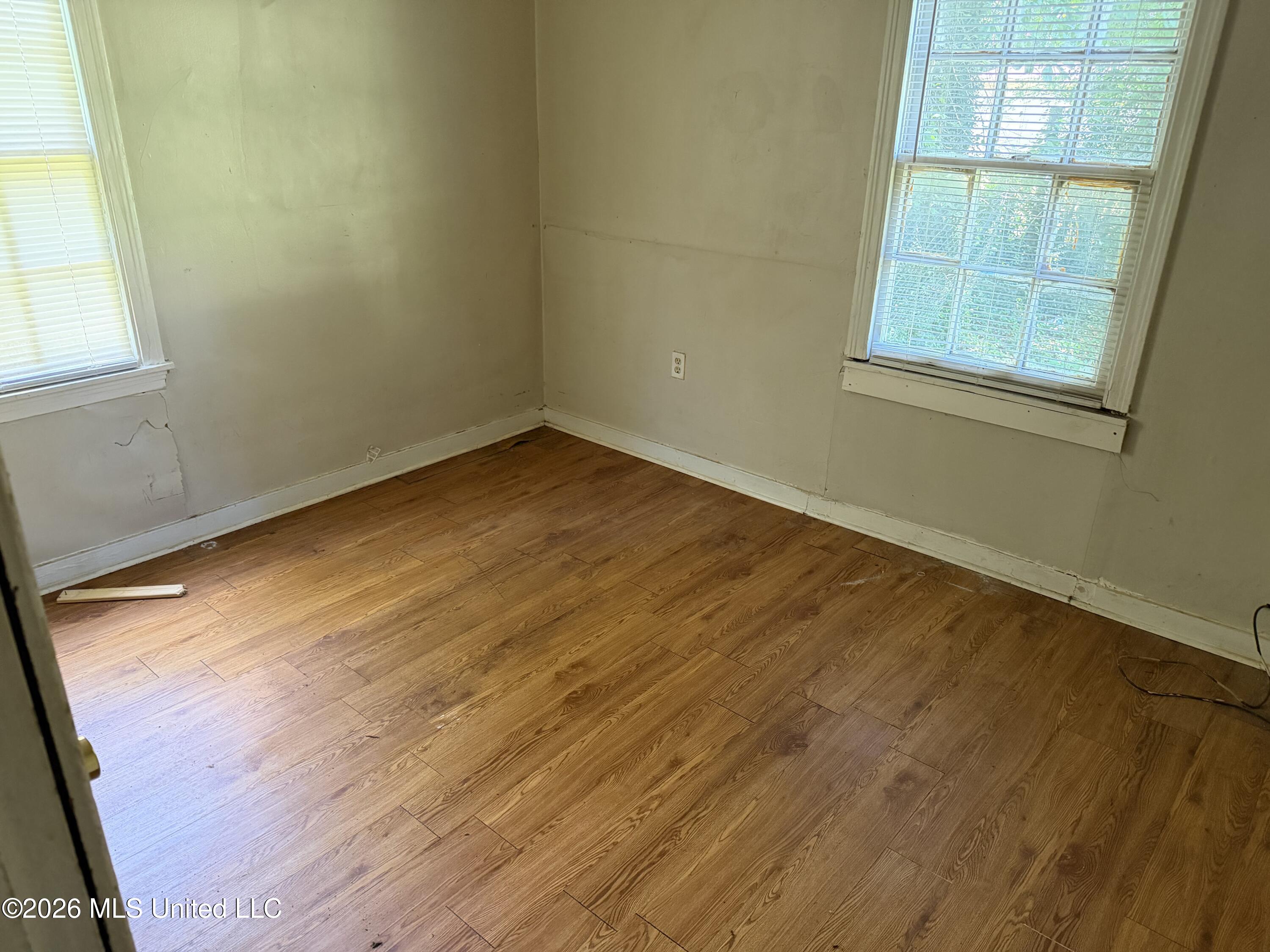 333 Creston Avenue Property Photo 5
