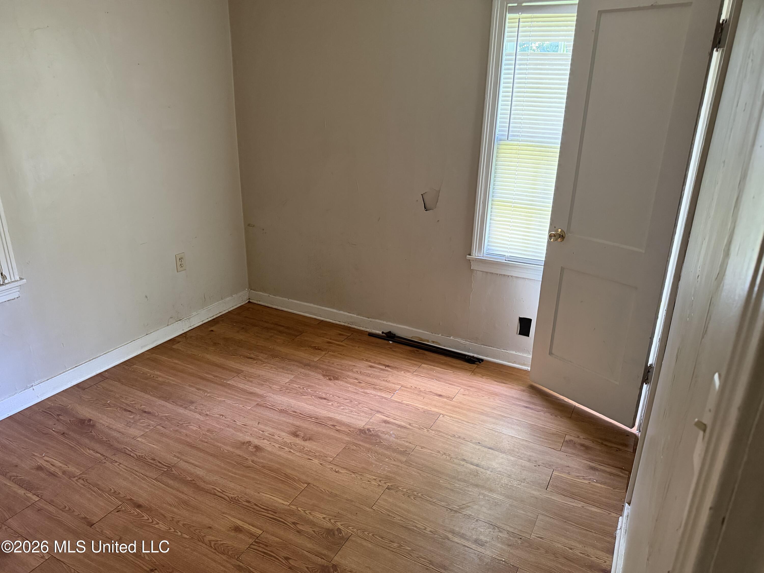 333 Creston Avenue Property Photo 6