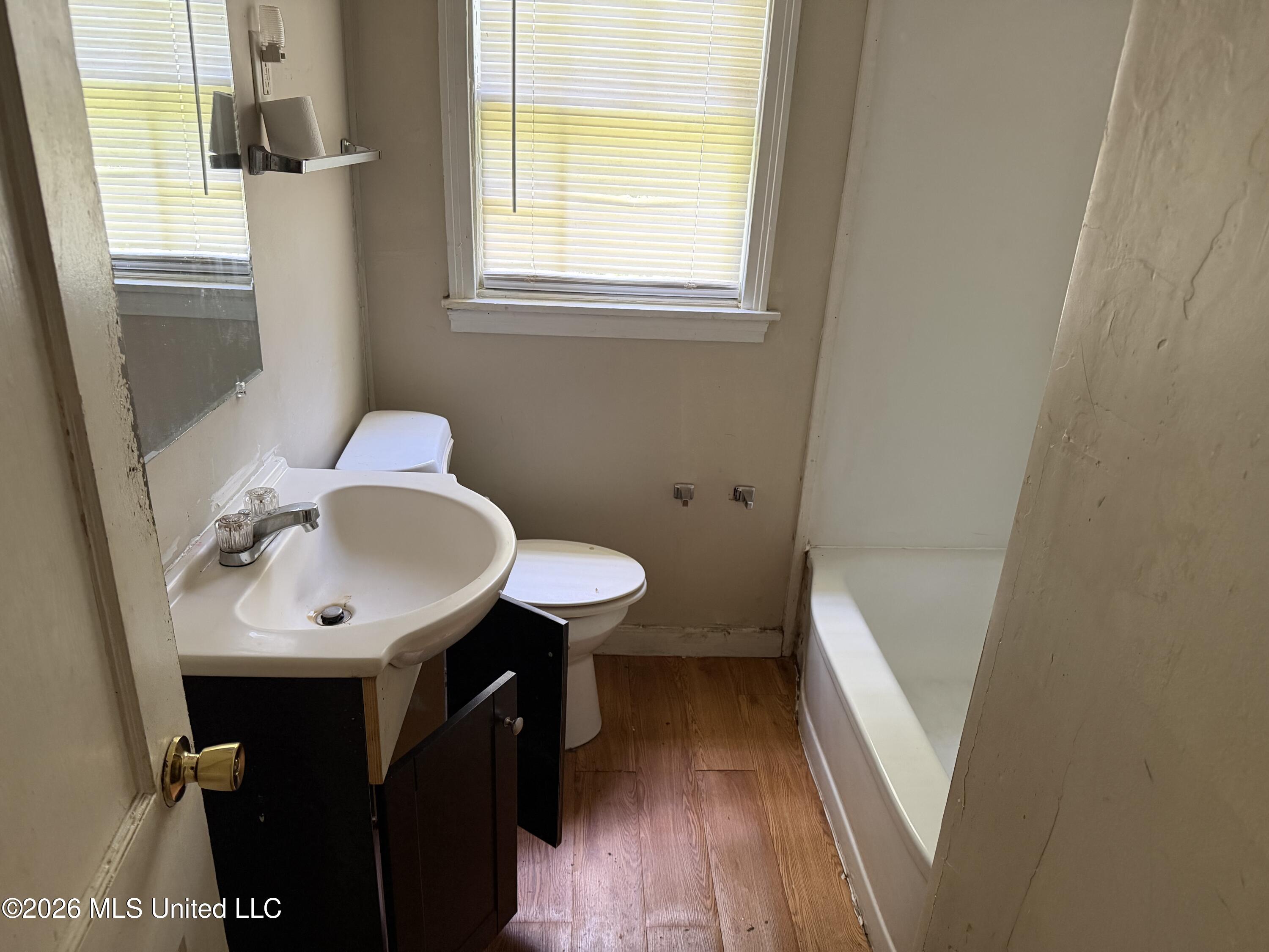 333 Creston Avenue Property Photo 7