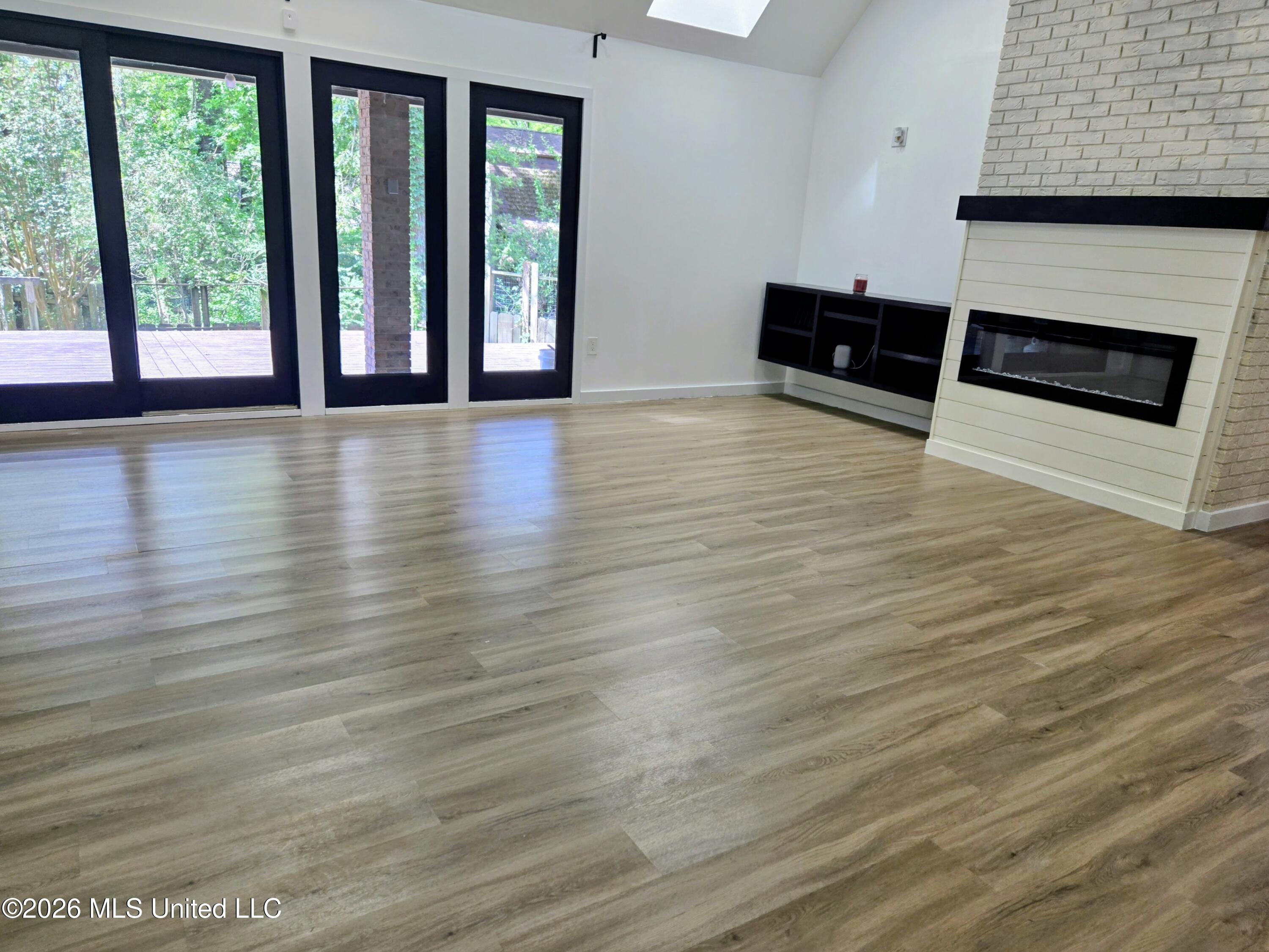 603 Trailwood Drive Property Photo 14